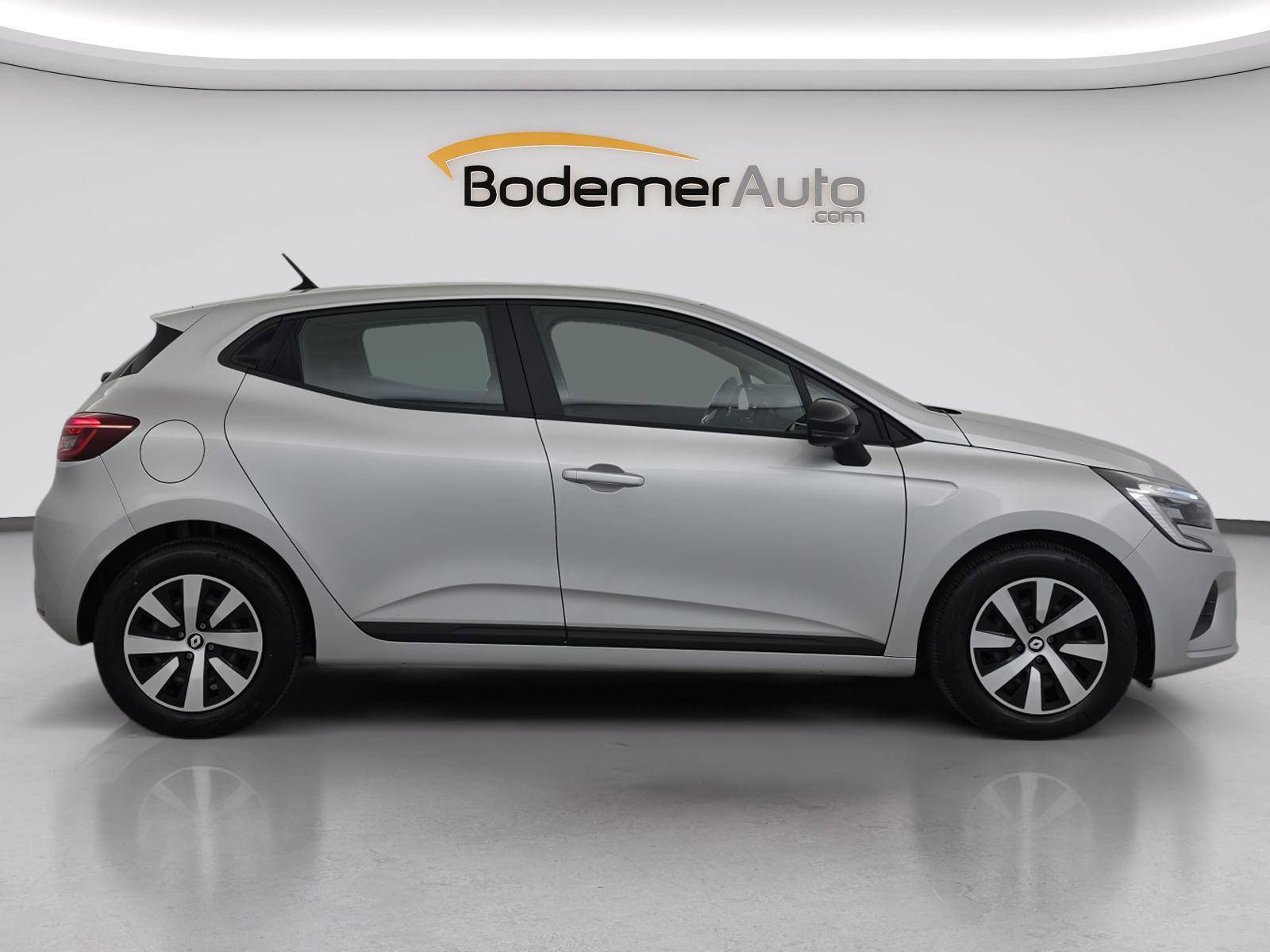 Vente en ligne Renault Clio 5 Clio TCe 90 au prix de 14 990 €