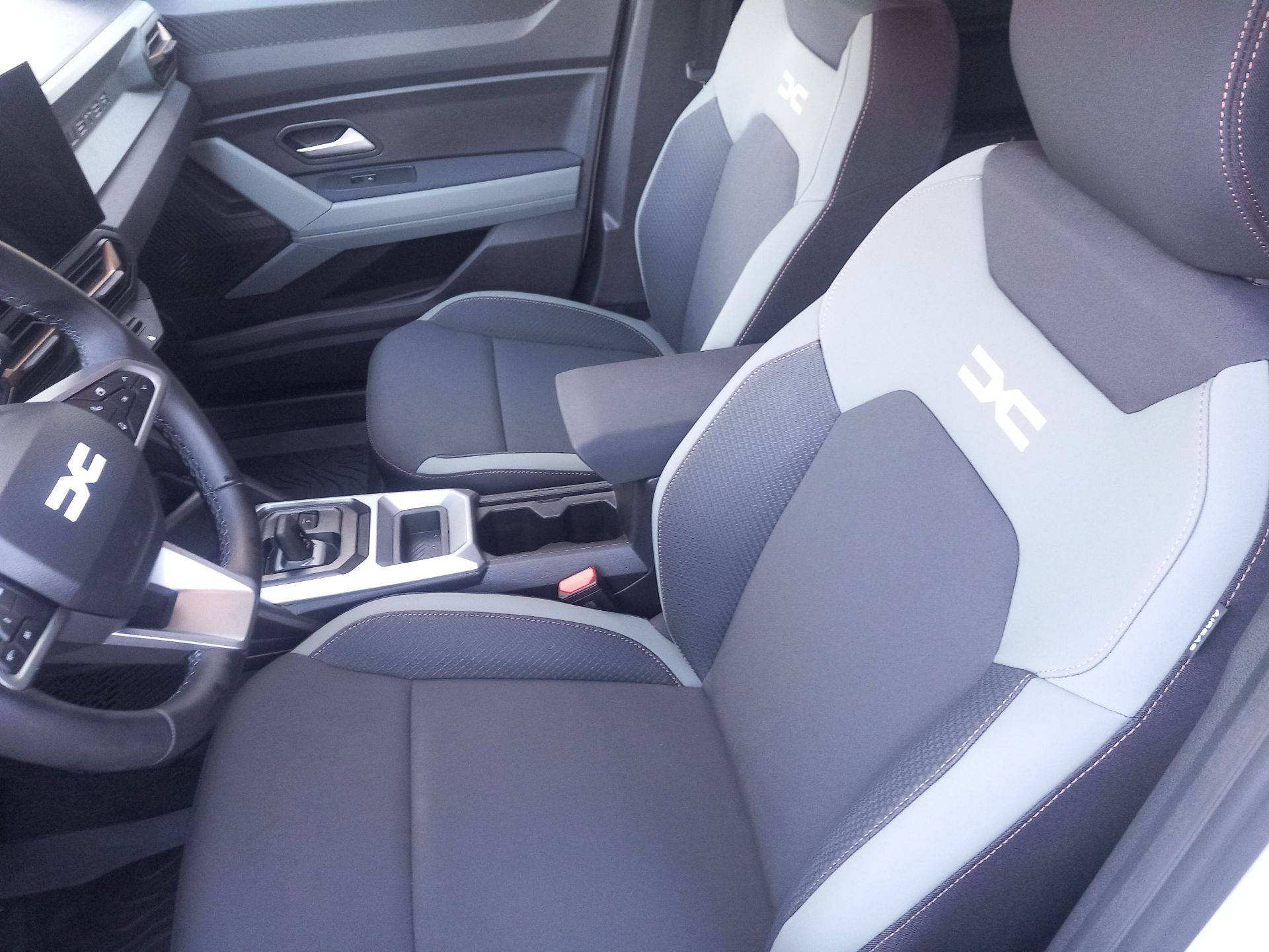 Vente en ligne Dacia Duster  Hybrid 140  au prix de 27 990 €