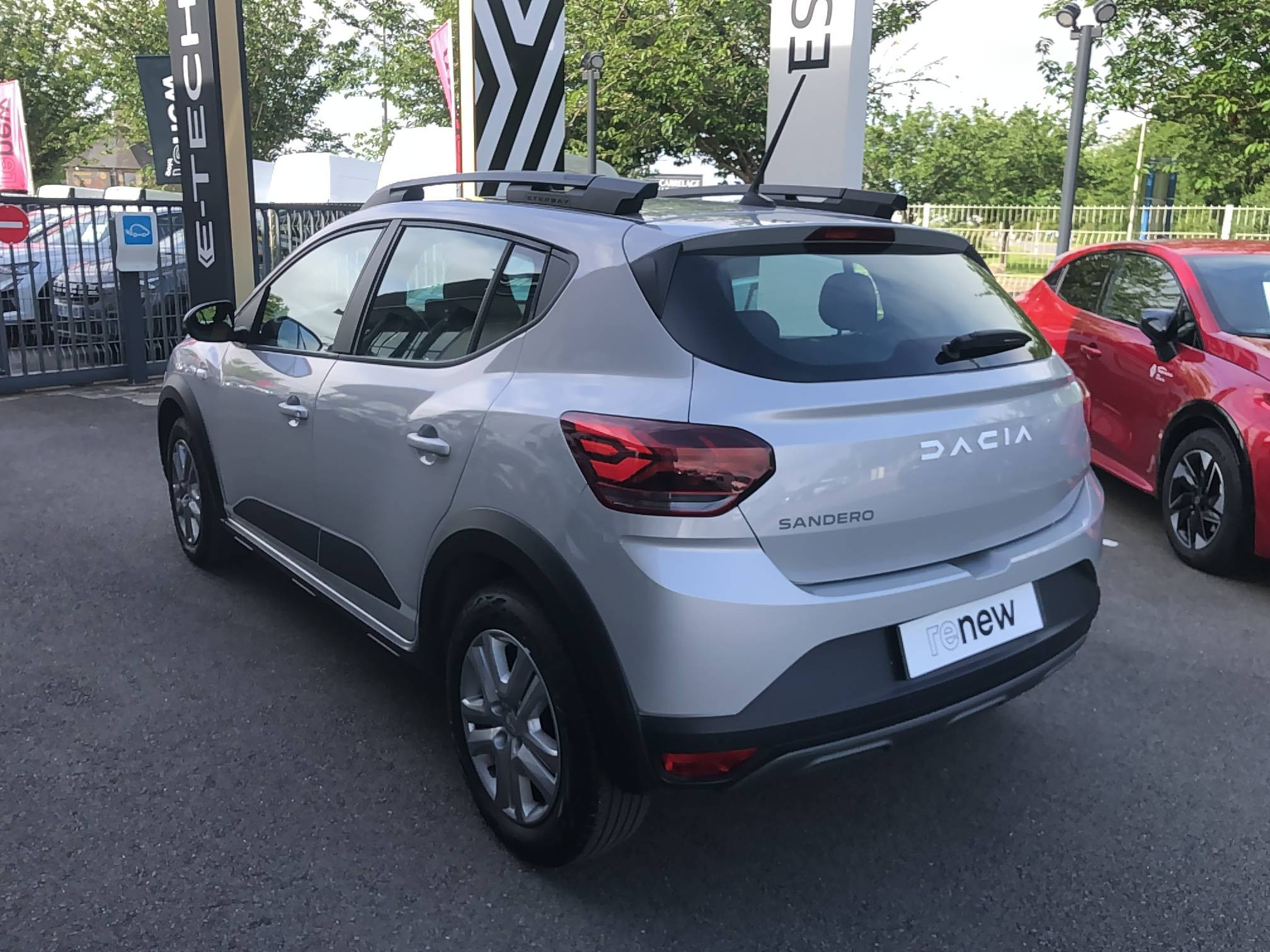 Vente en ligne Dacia Sandero  ECO-G 100 au prix de 15 290 €