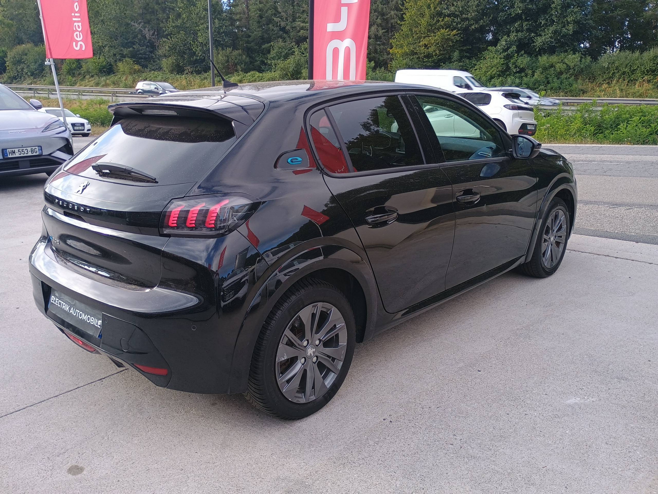 Vente en ligne Peugeot E-208  50 kWh 136ch au prix de 13 490 €