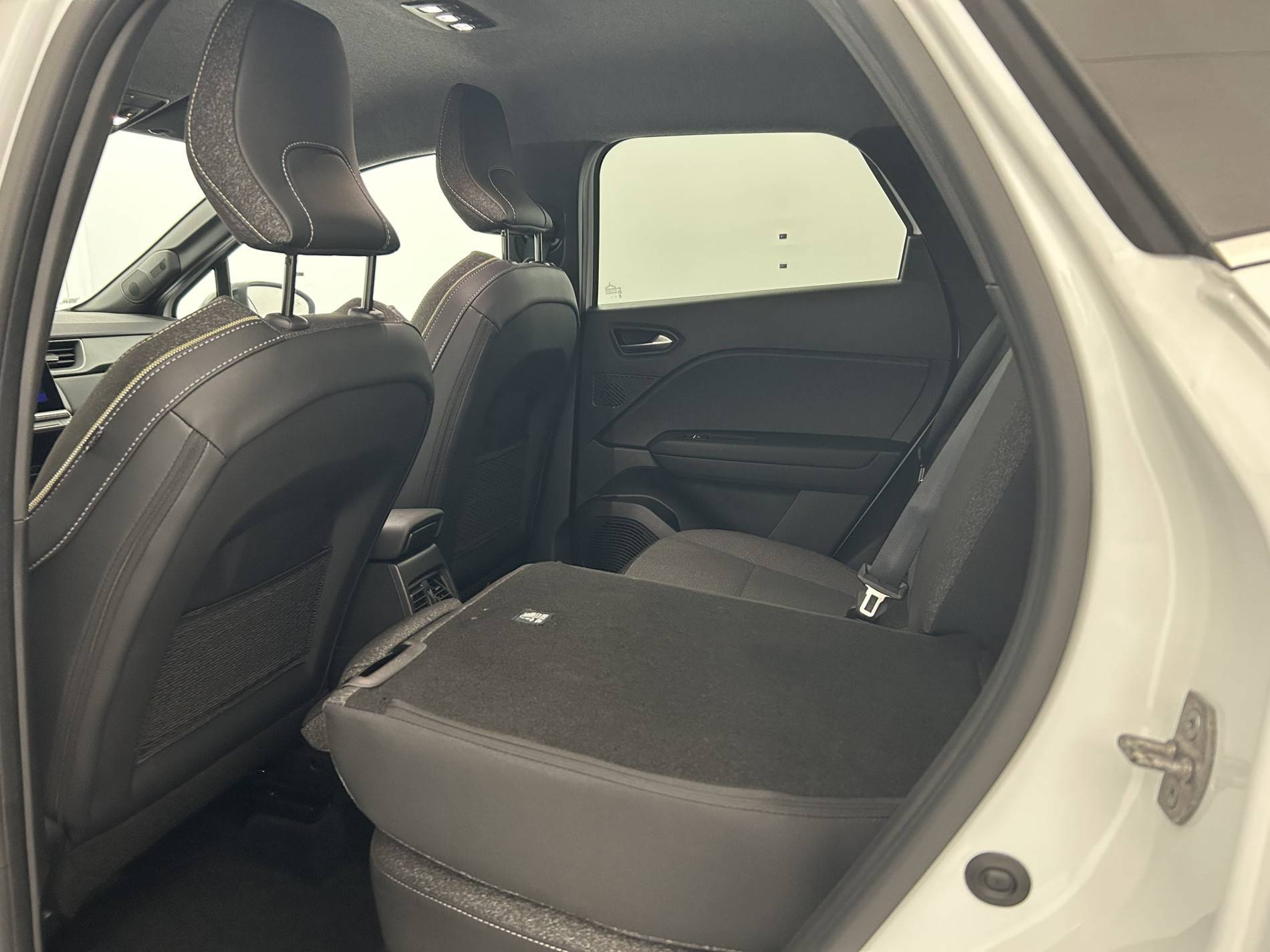 Vente en ligne Renault Symbioz  E-Tech full hybrid 145 au prix de 26 890 €