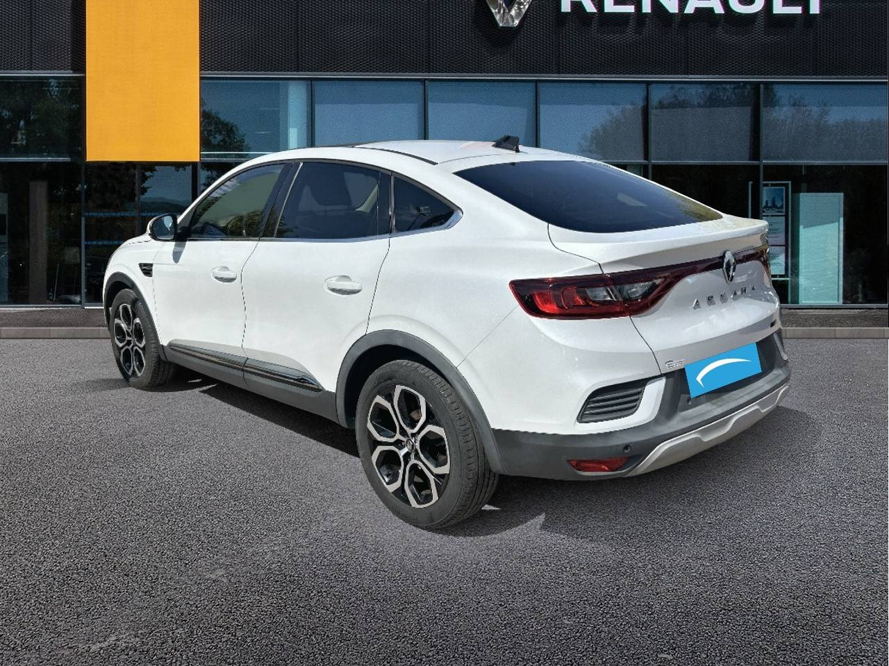Vente en ligne Renault Arkana  E-Tech hybride 145 - 22 au prix de 18 990 €