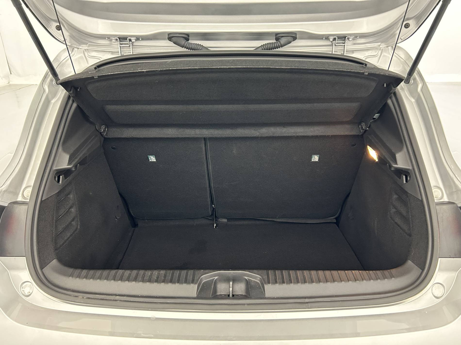 Vente en ligne Renault Clio 5 Clio TCe 140 - 21N au prix de 15 790 €