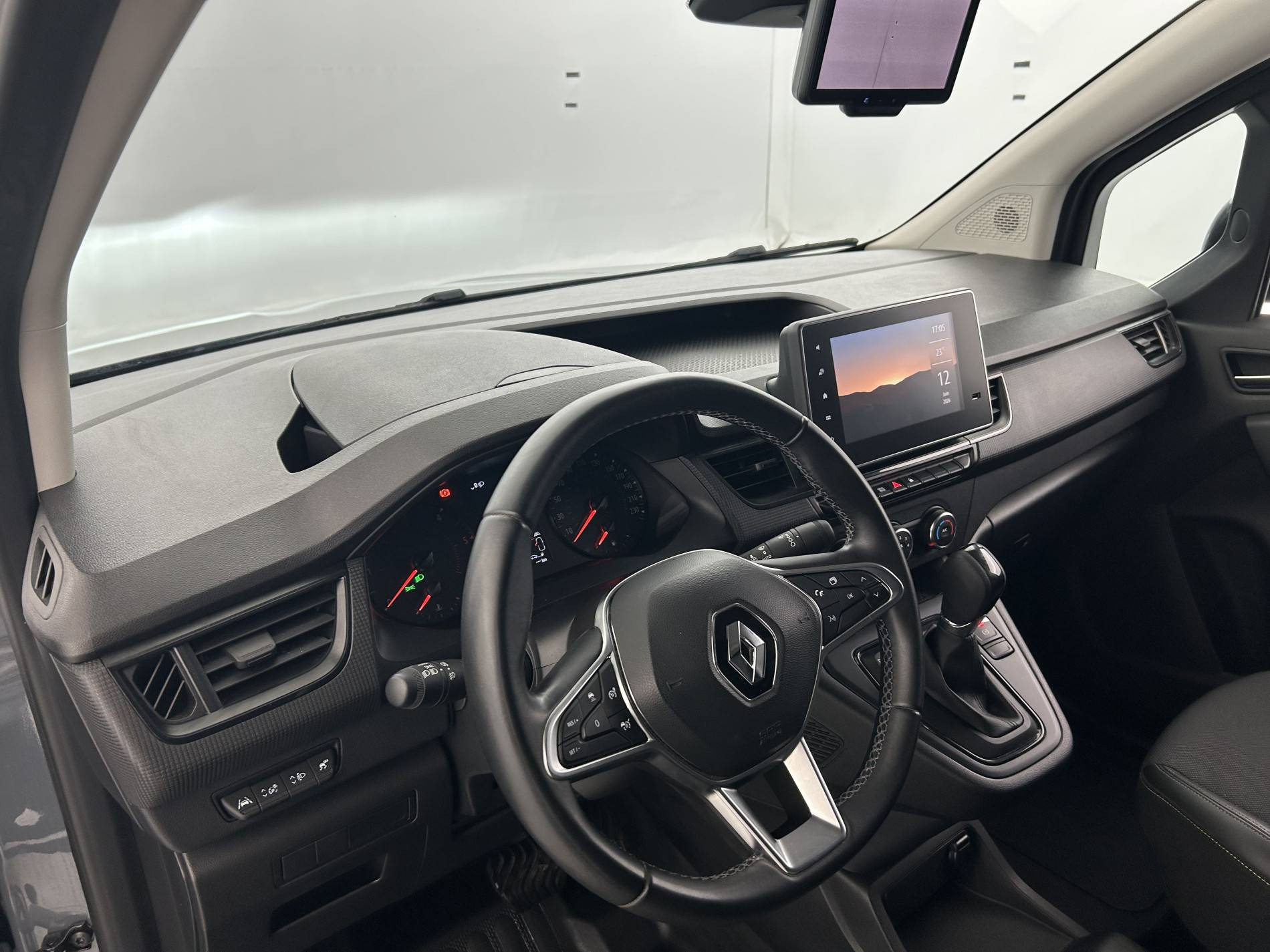 Vente en ligne Renault Kangoo Van  BLUE DCI 115 EDC au prix de 19 990 €