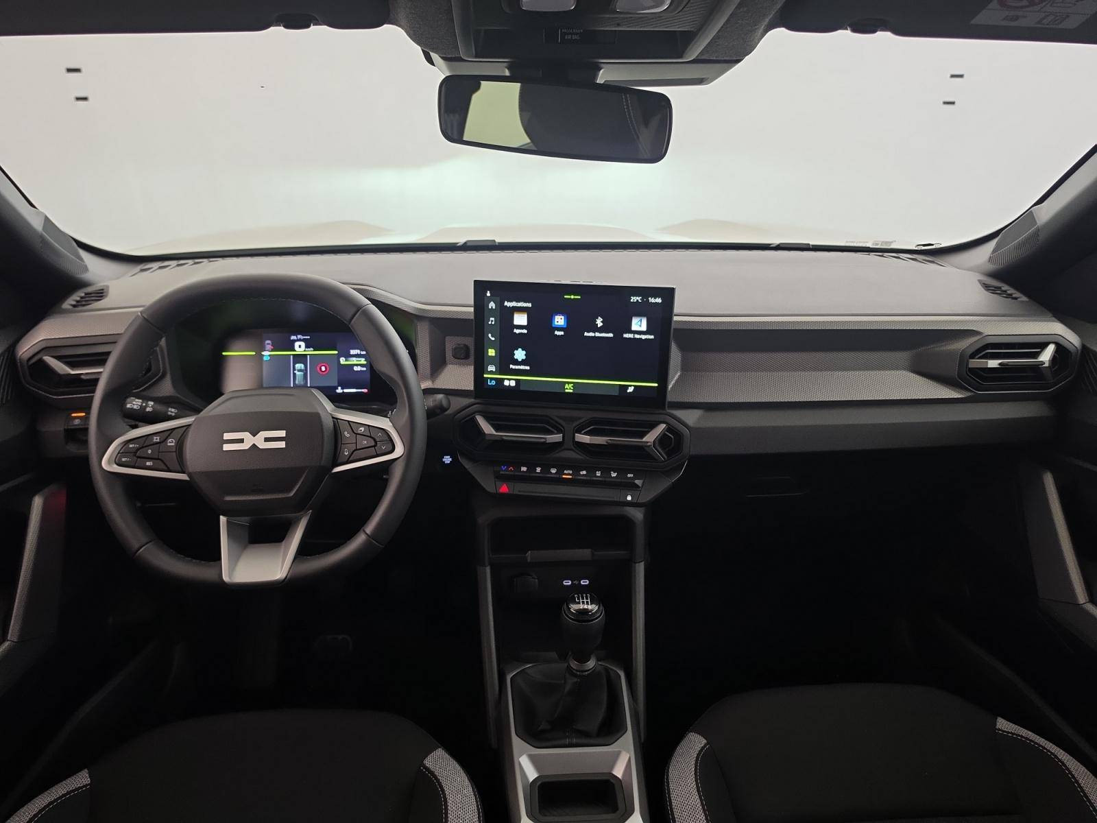Vente en ligne Dacia Duster  Mild Hybrid 140 au prix de 25 990 €