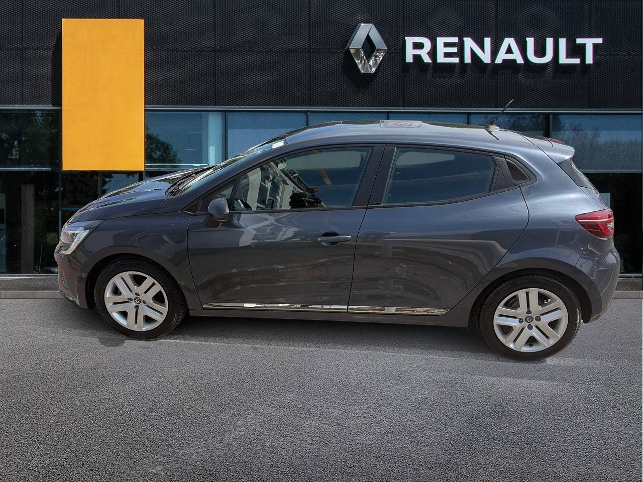 Vente en ligne Renault Clio 5 Clio E-Tech 140 - 21N au prix de 14 790 €