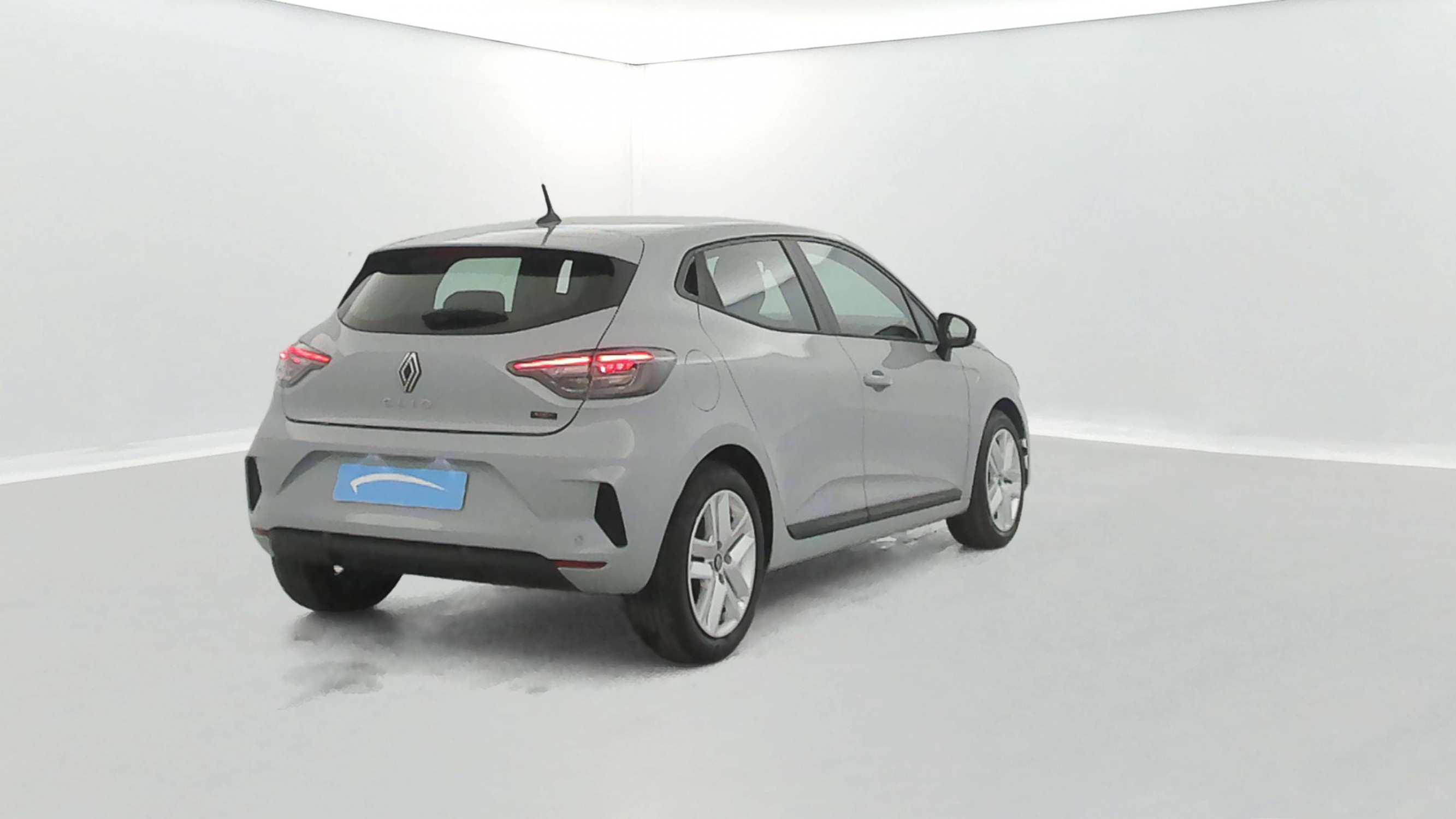 Vente en ligne Renault Clio 5 Clio E-Tech full hybrid 145 ch GSR2 au prix de 19 790 €