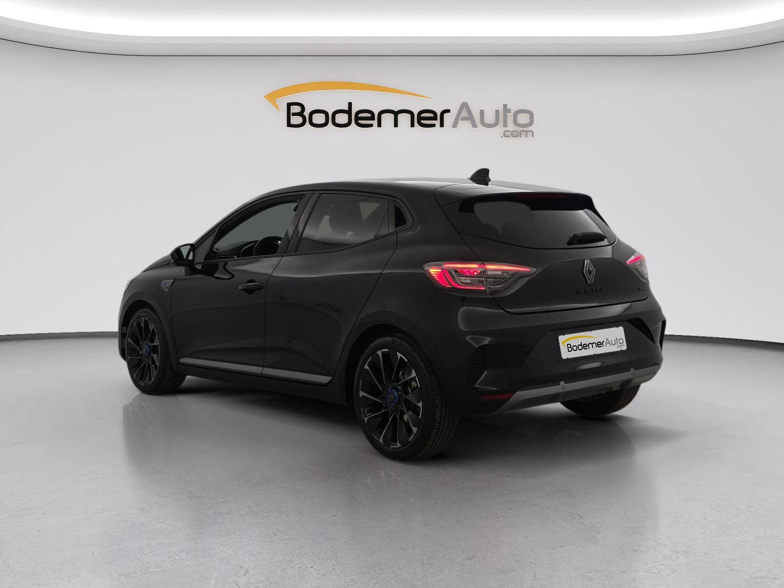 Vente en ligne Renault Clio 5 Clio E-Tech full hybrid 145 au prix de 20 900 €