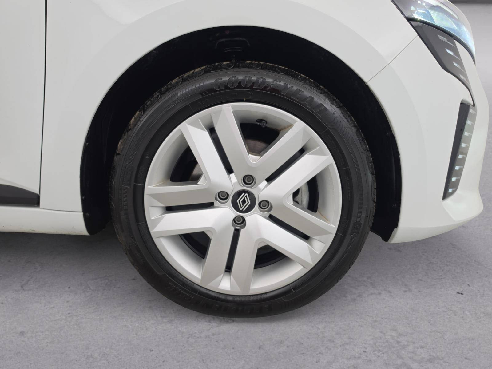 Vente en ligne Renault Clio 5 Clio Blue dCi 100 ch GSR2 au prix de 17 990 €