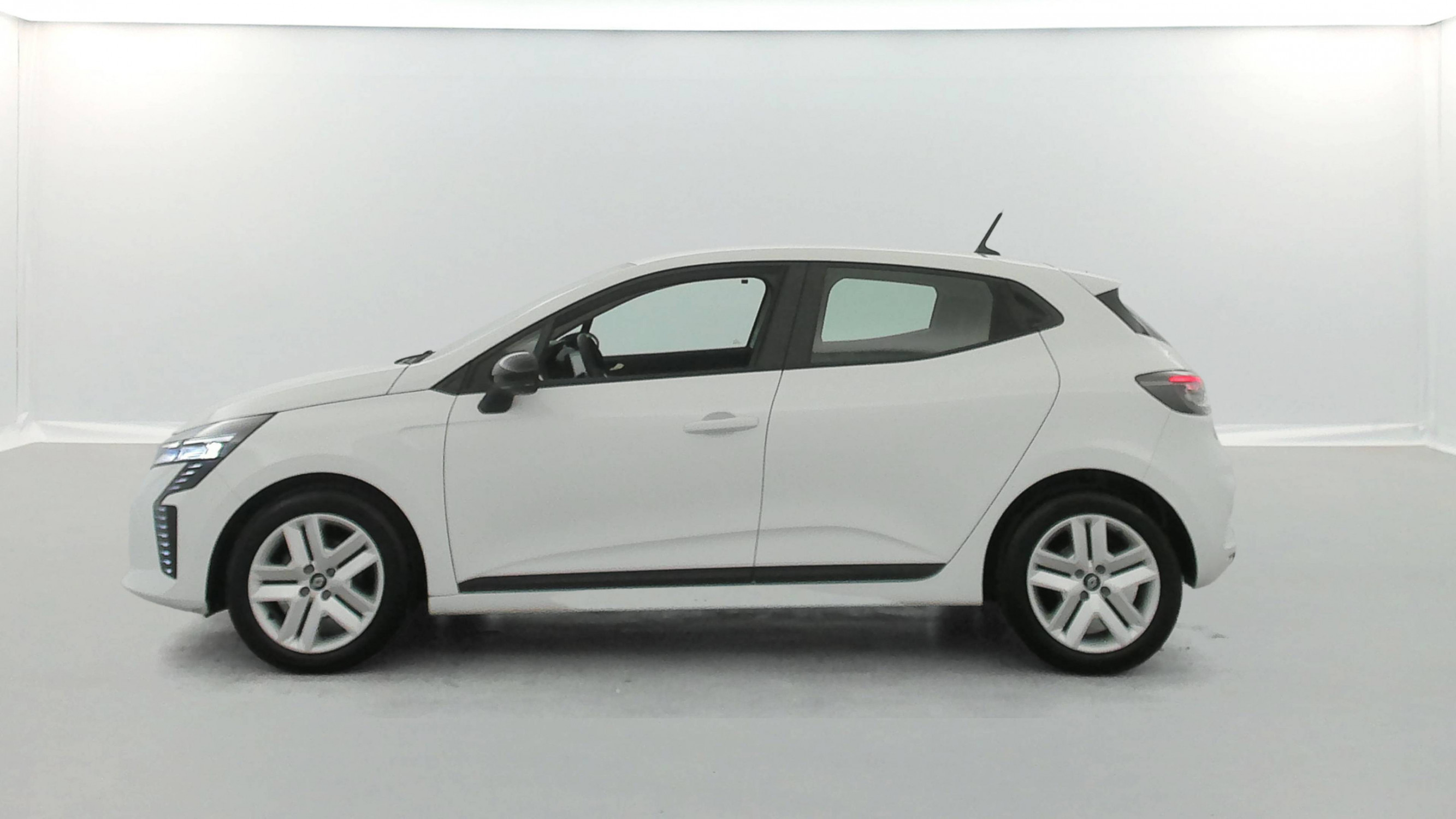 Vente en ligne Renault Clio 5 Clio SCe 65 au prix de 12 990 €