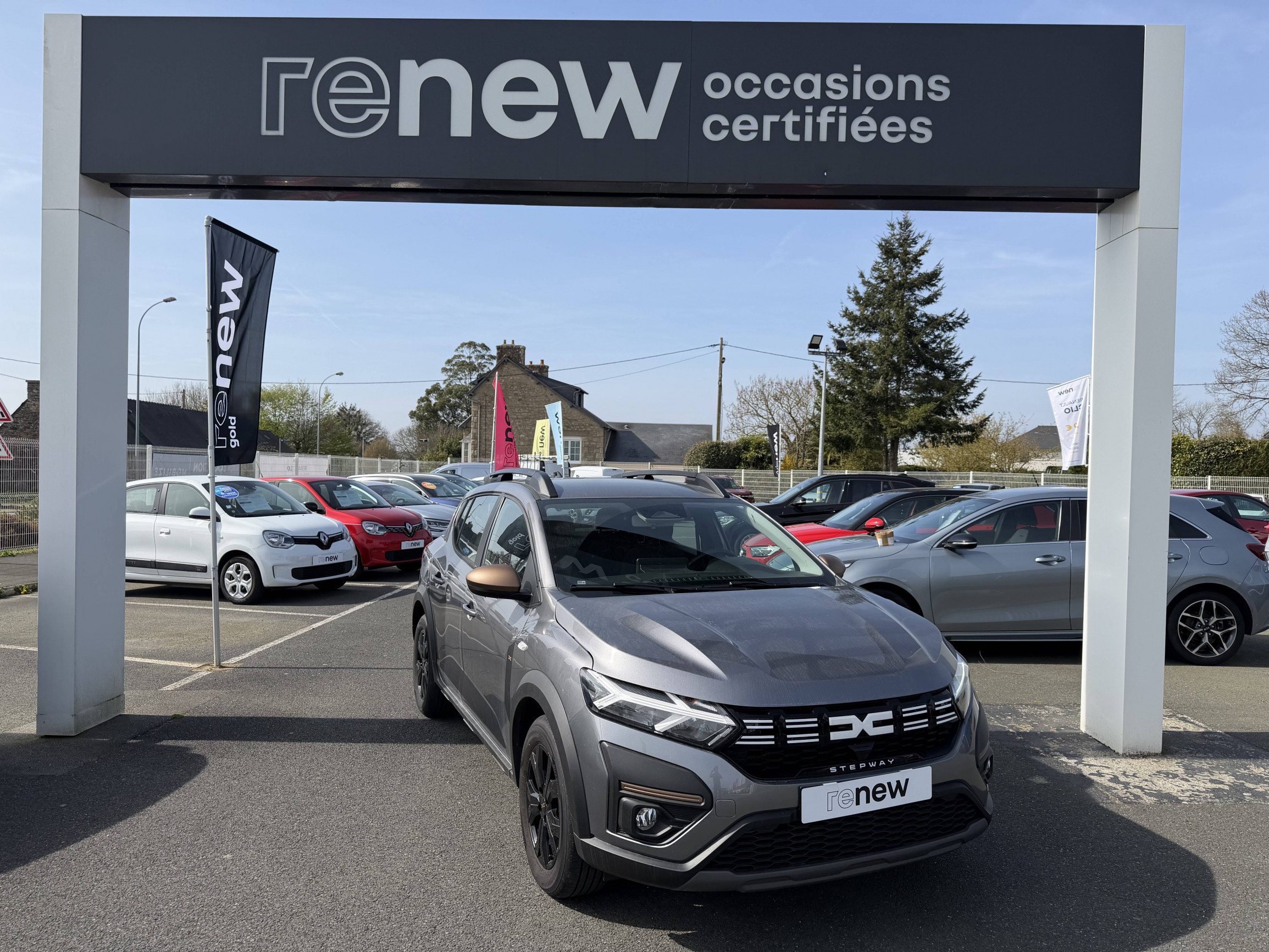 Dacia Sandero  TCe 90 GSR2 occasion de 2025 en vente à Lannion
