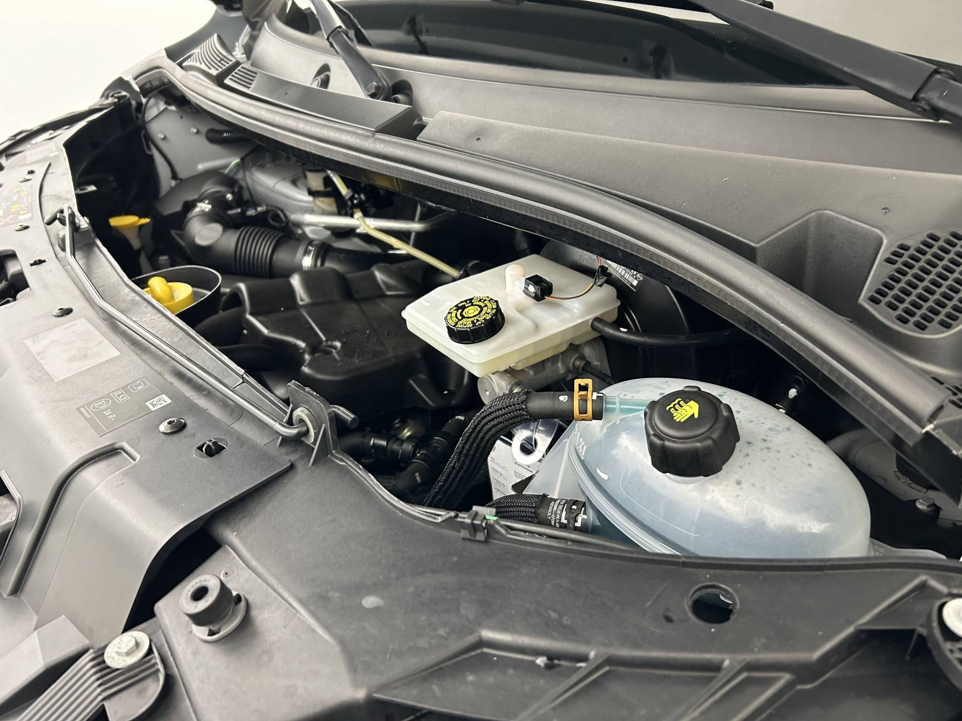 Vente en ligne Renault Master Fourgon MASTER FGN TRAC F3500 L3H3 BLUE DCI 135 au prix de 29 400 €