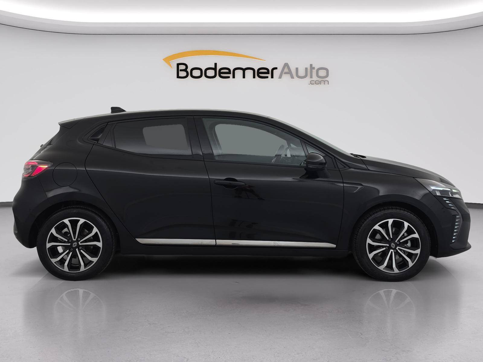 Vente en ligne Renault Clio 5 Clio E-Tech full hybrid 145 ch GSR2 au prix de 19 490 €