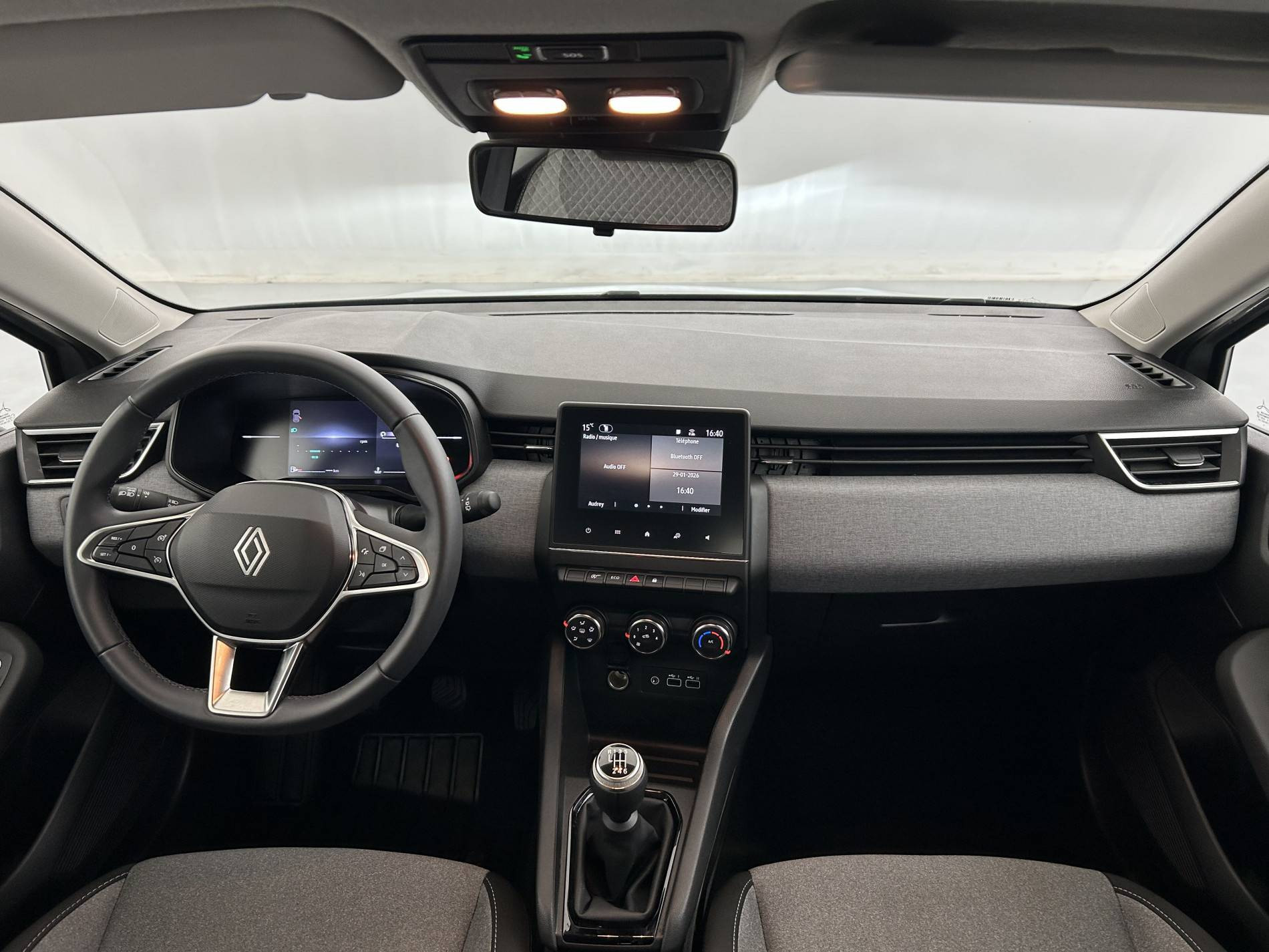 Vente en ligne Renault Clio 5 Clio TCe 90 au prix de 15 650 €