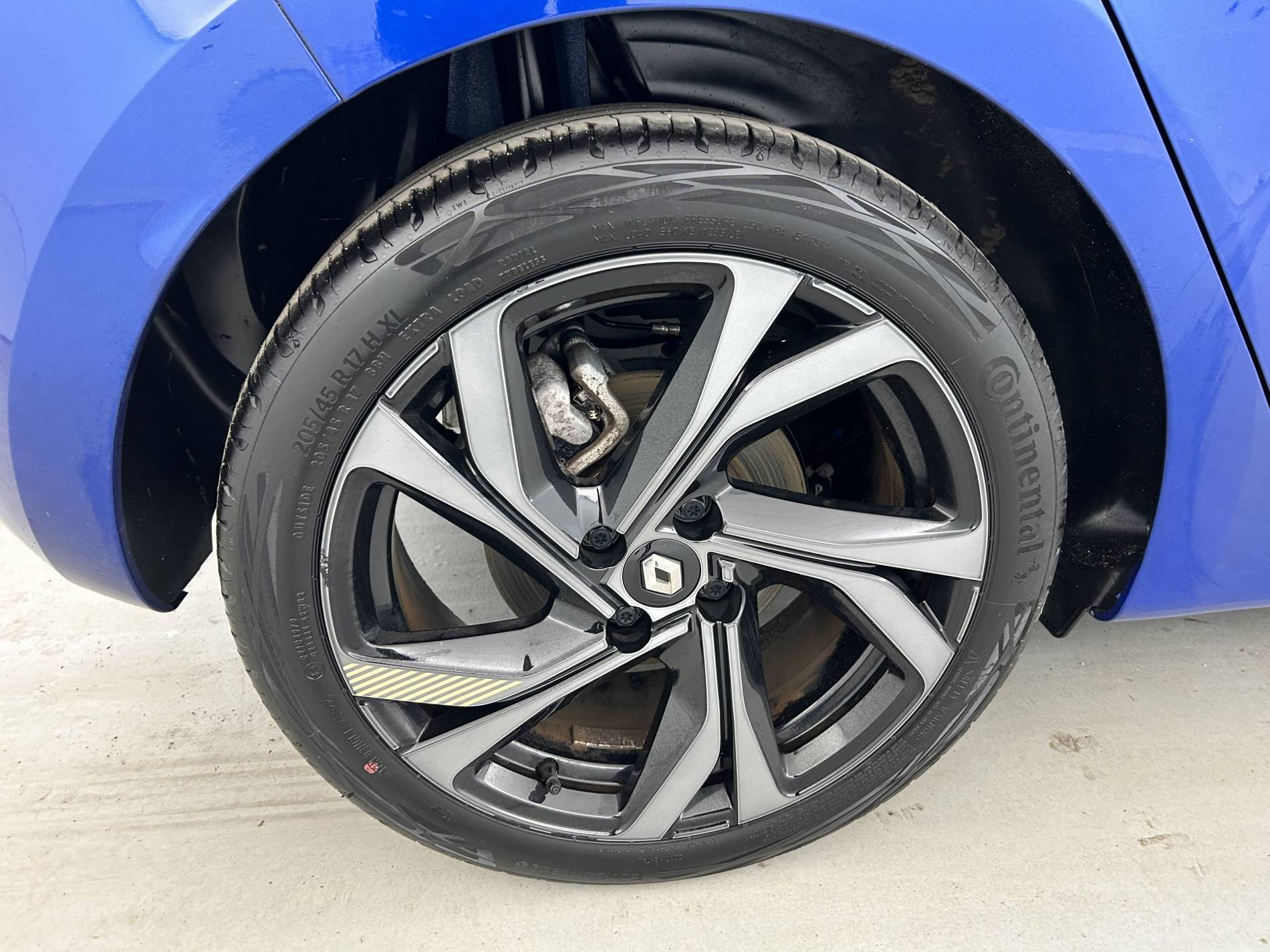 Vente en ligne Renault Clio 5 Clio E-Tech hybride 145 au prix de 19 990 €