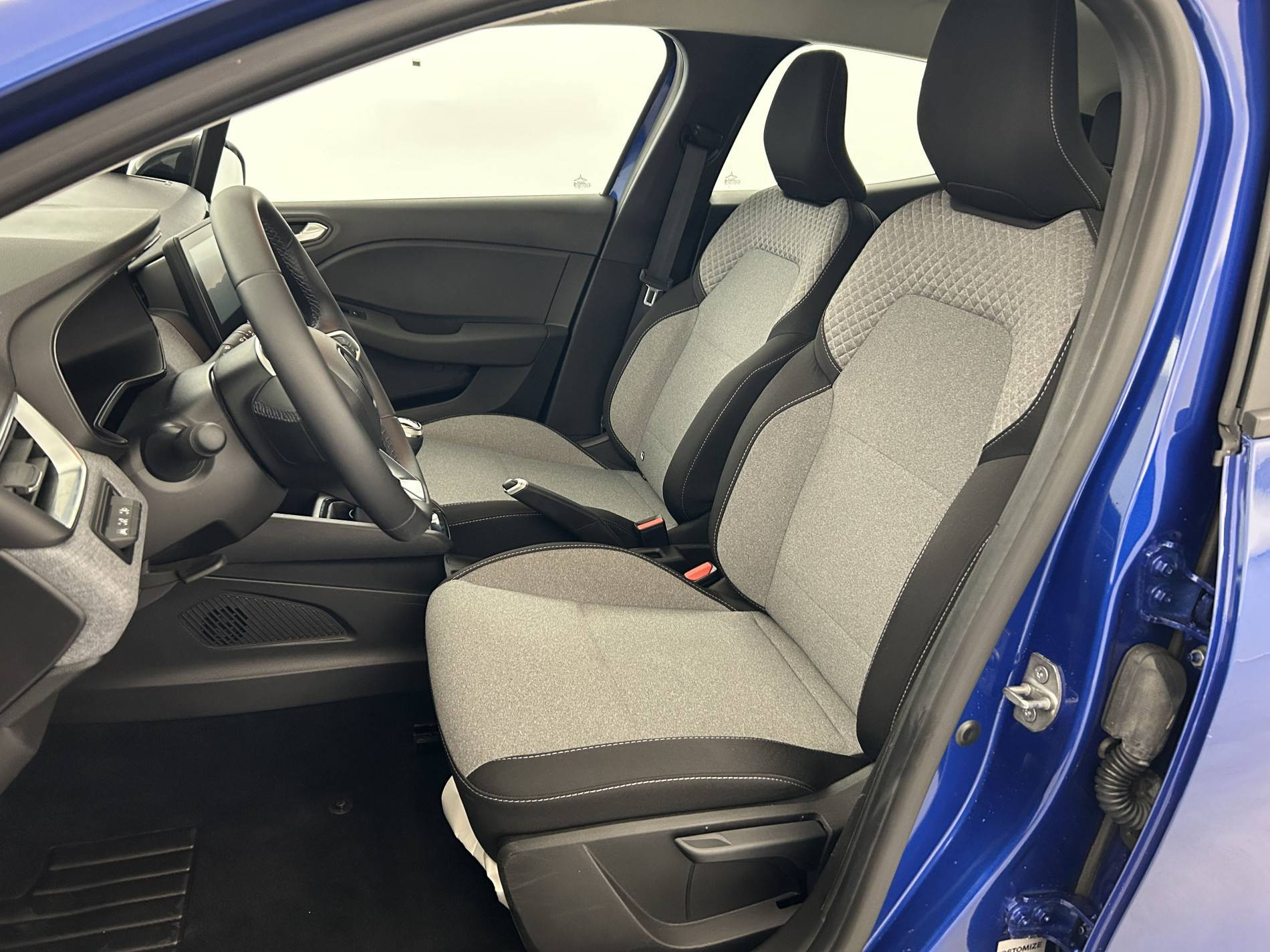 Vente en ligne Renault Clio 5 Clio TCe 90 au prix de 15 990 €