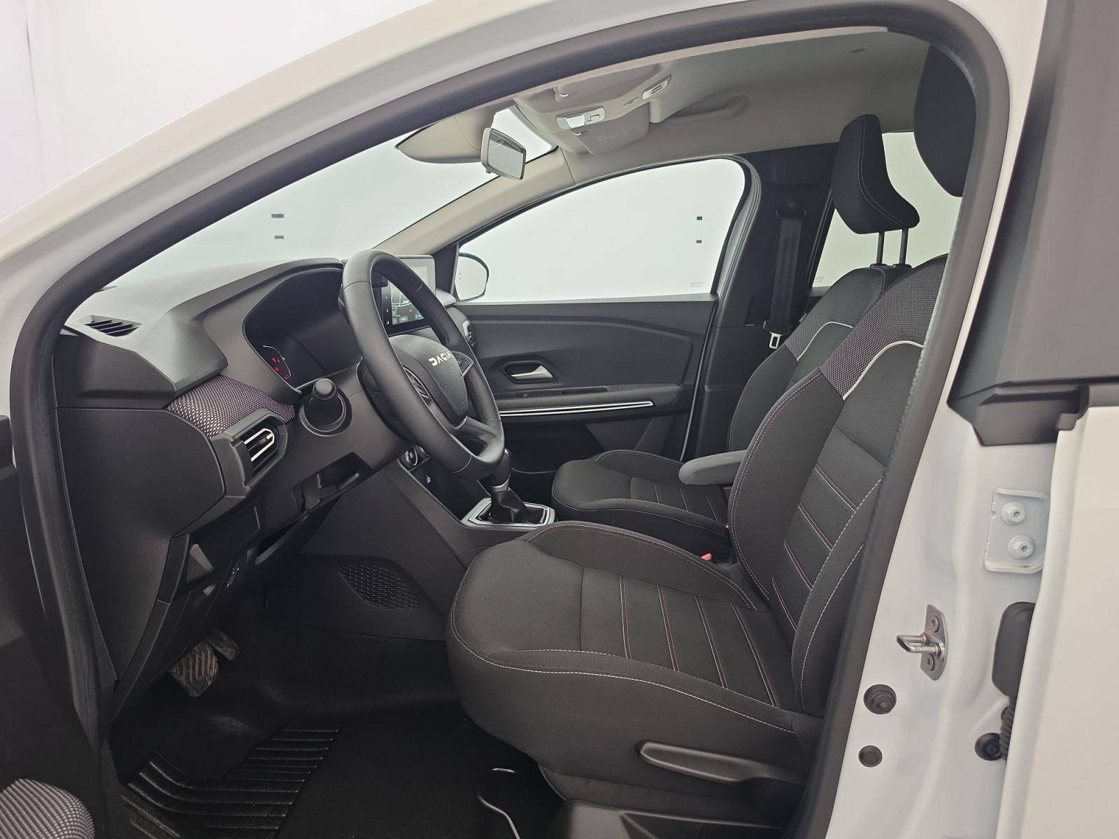 Vente en ligne Dacia Jogger  Hybrid 140 5 places au prix de 22 990 €