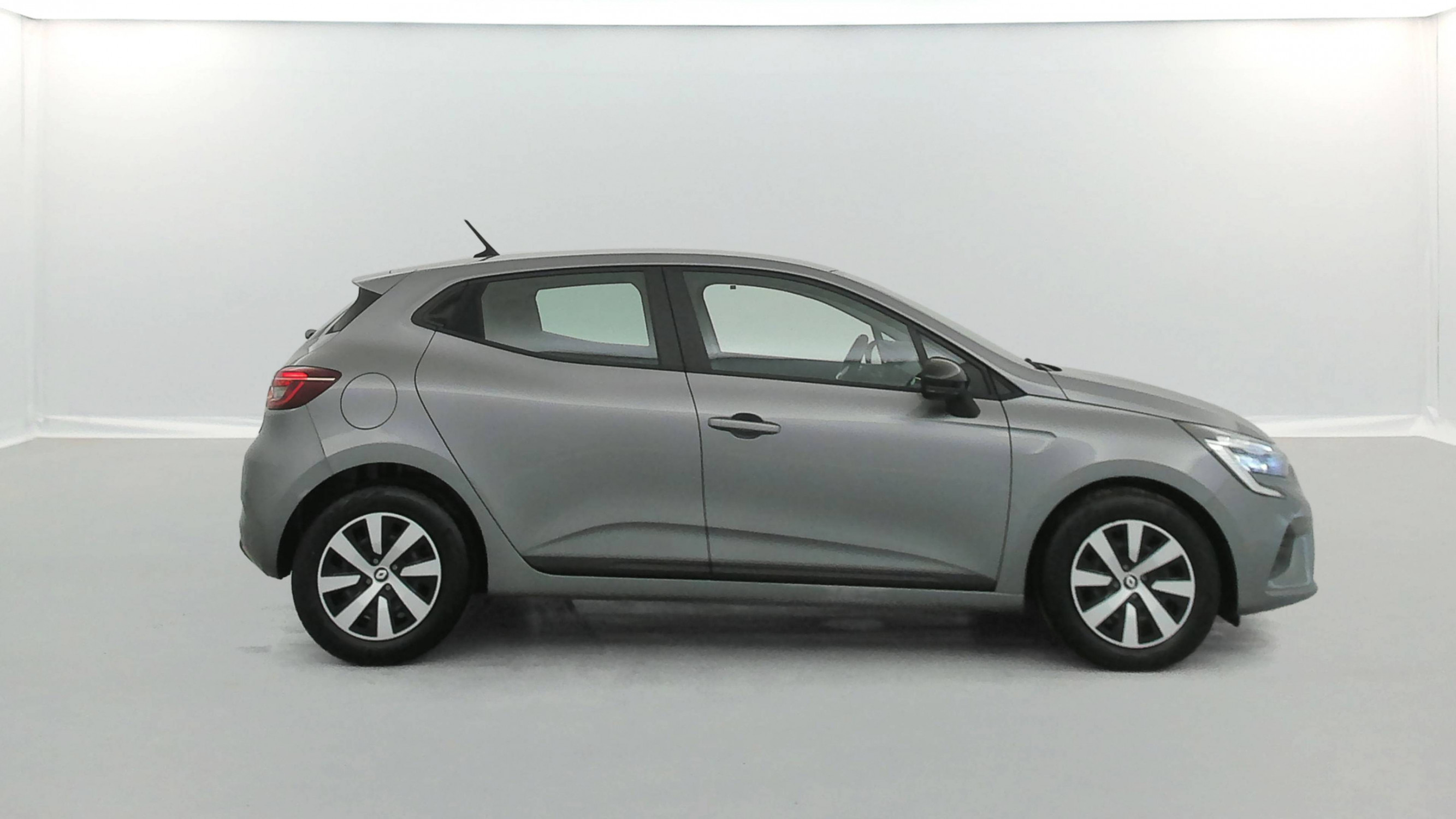 Vente en ligne Renault Clio 5 Clio TCe 90 au prix de 14 290 €