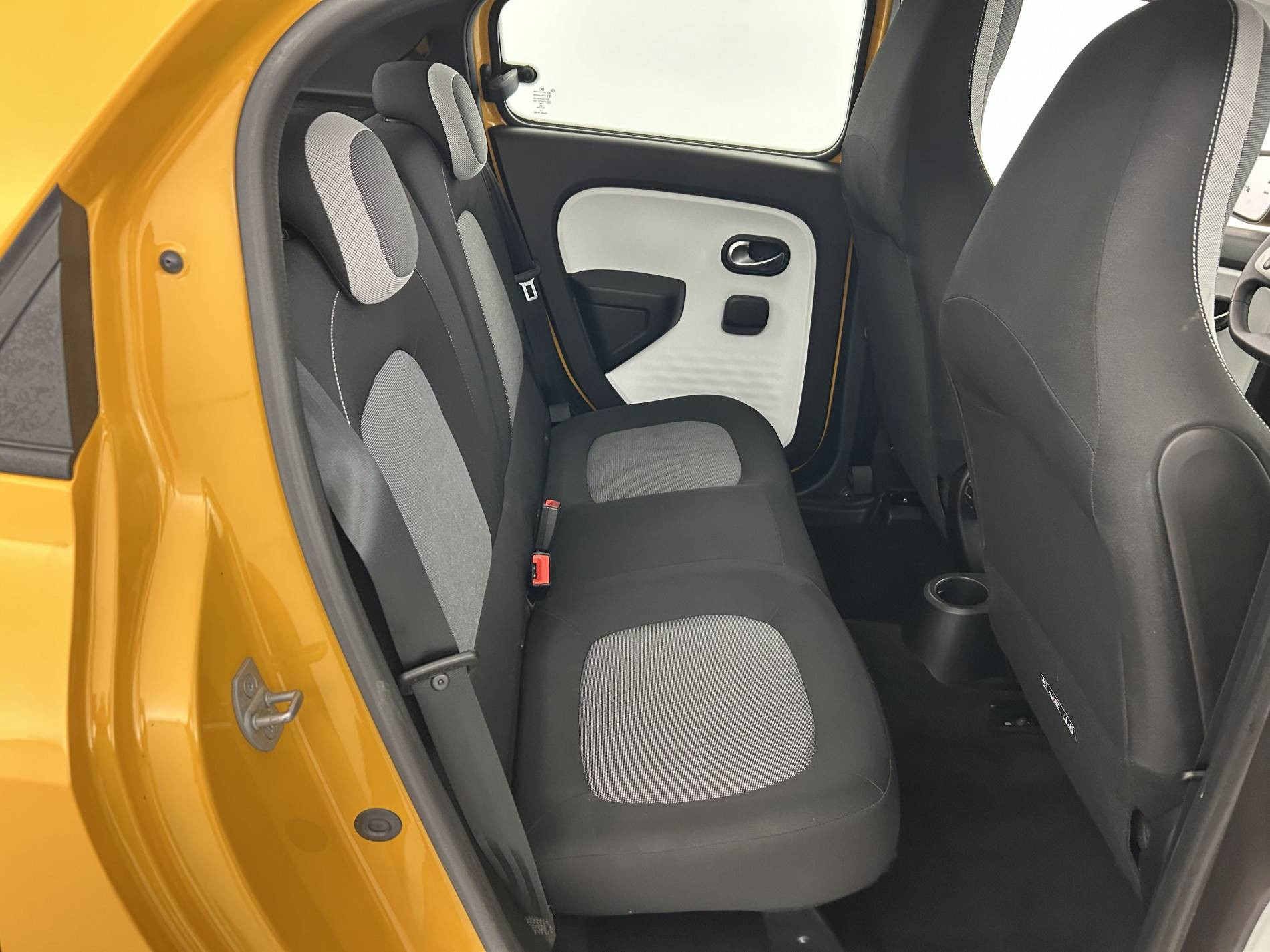 Vente en ligne Renault Twingo Electrique Twingo III E-Tech au prix de 10 890 €