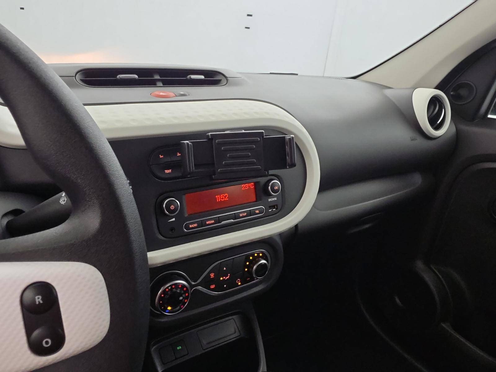 Vente en ligne Renault Twingo Electrique Twingo III E-Tech au prix de 13 990 €