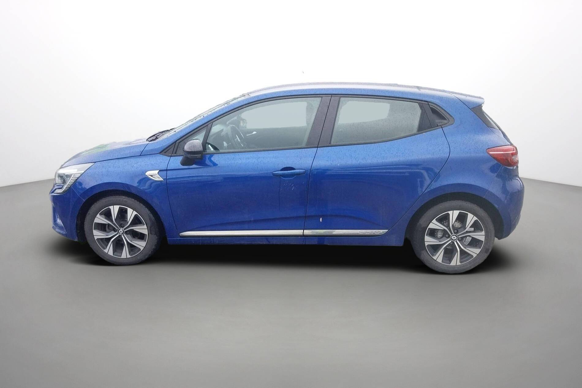 Vente en ligne Renault Clio 5 Clio TCe 90 - 21N au prix de 12 490 €