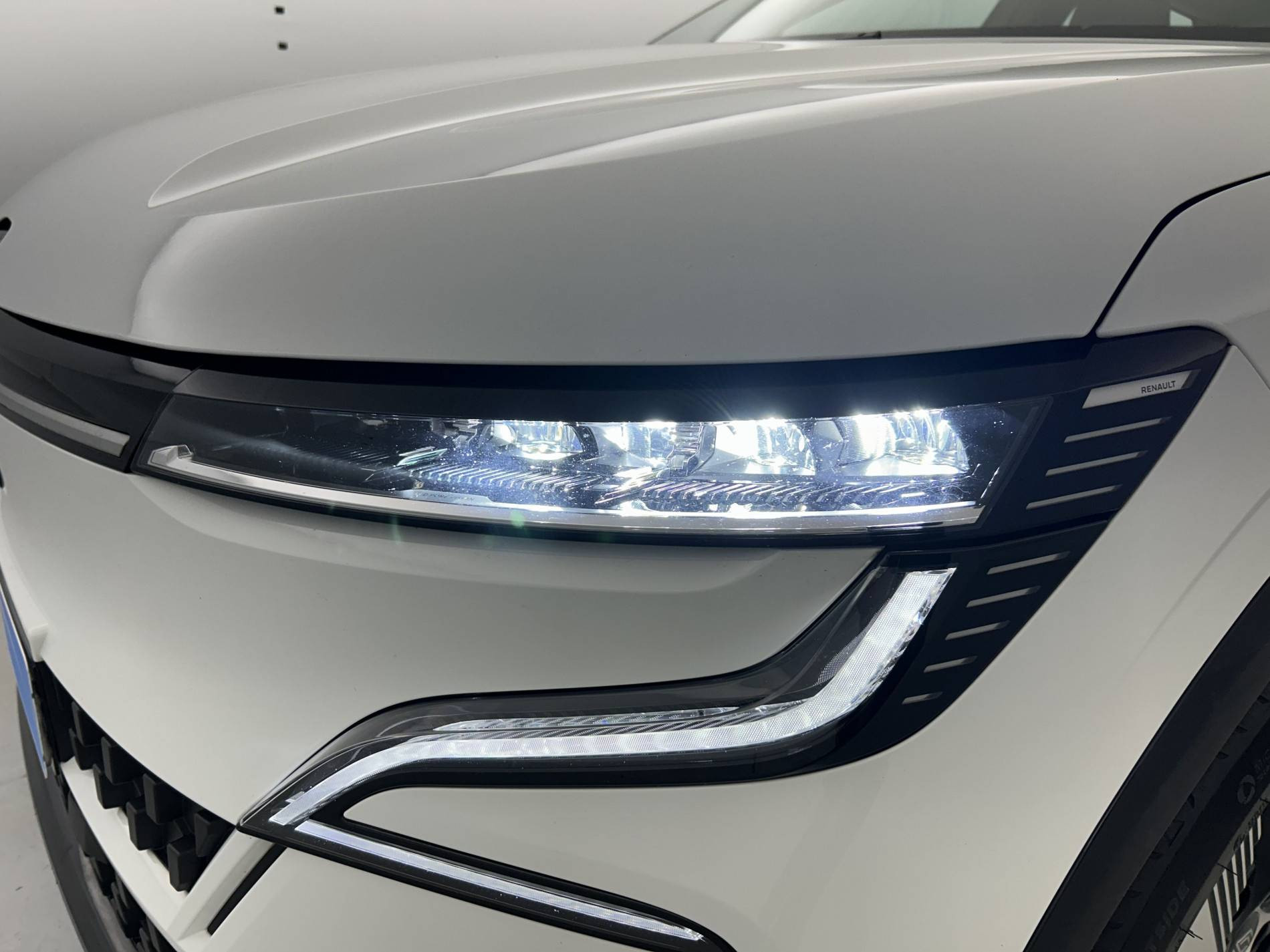 Vente en ligne Renault Megane E-Tech  EV60 220 ch super charge au prix de 21 690 €