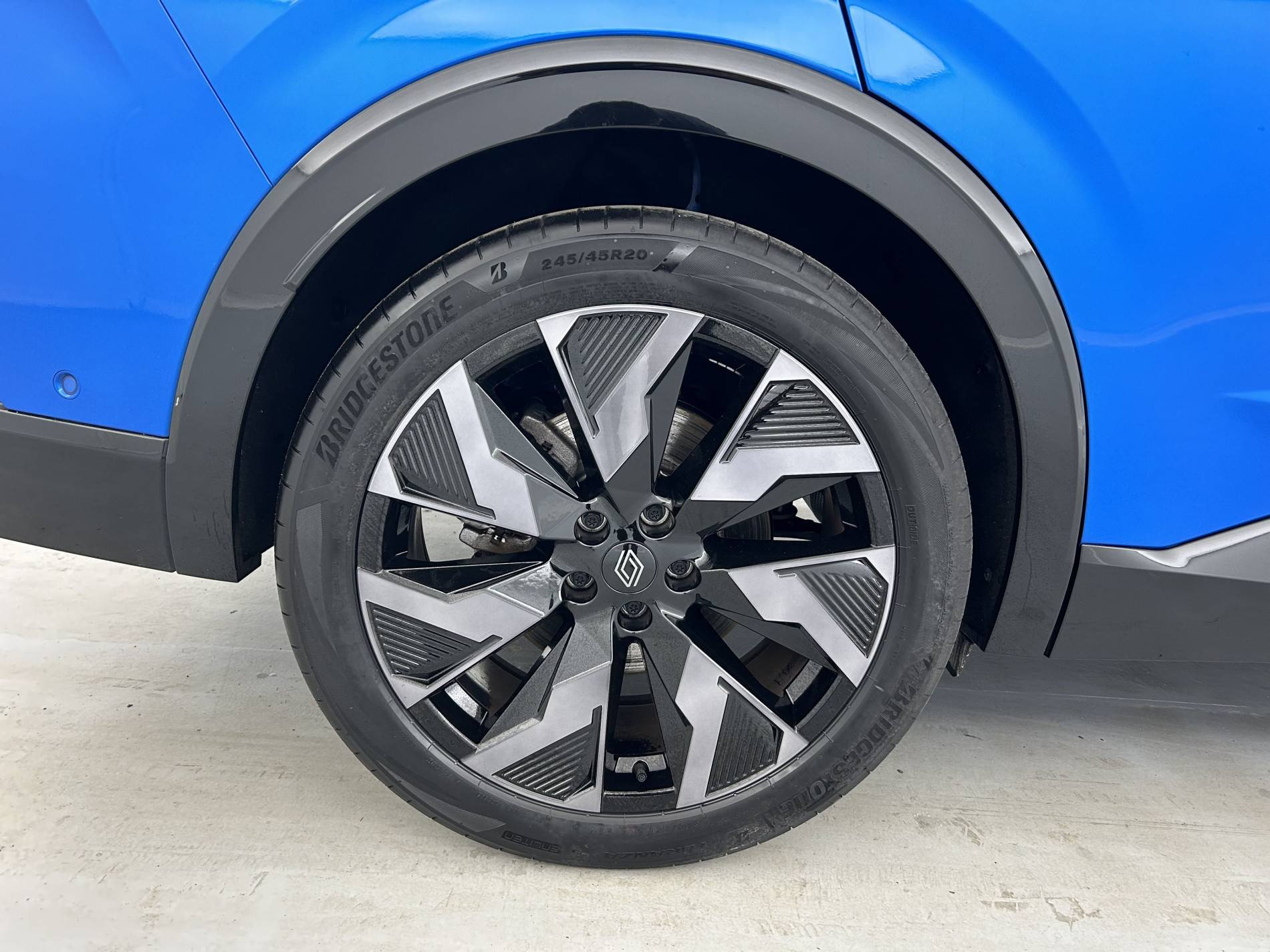 Vente en ligne Renault Rafale  E-Tech full hybrid 200 ch au prix de 40 490 €