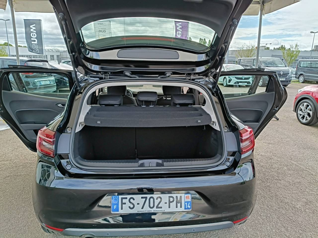 Vente en ligne Renault Clio 5 Clio TCe 100 au prix de 11 990 €