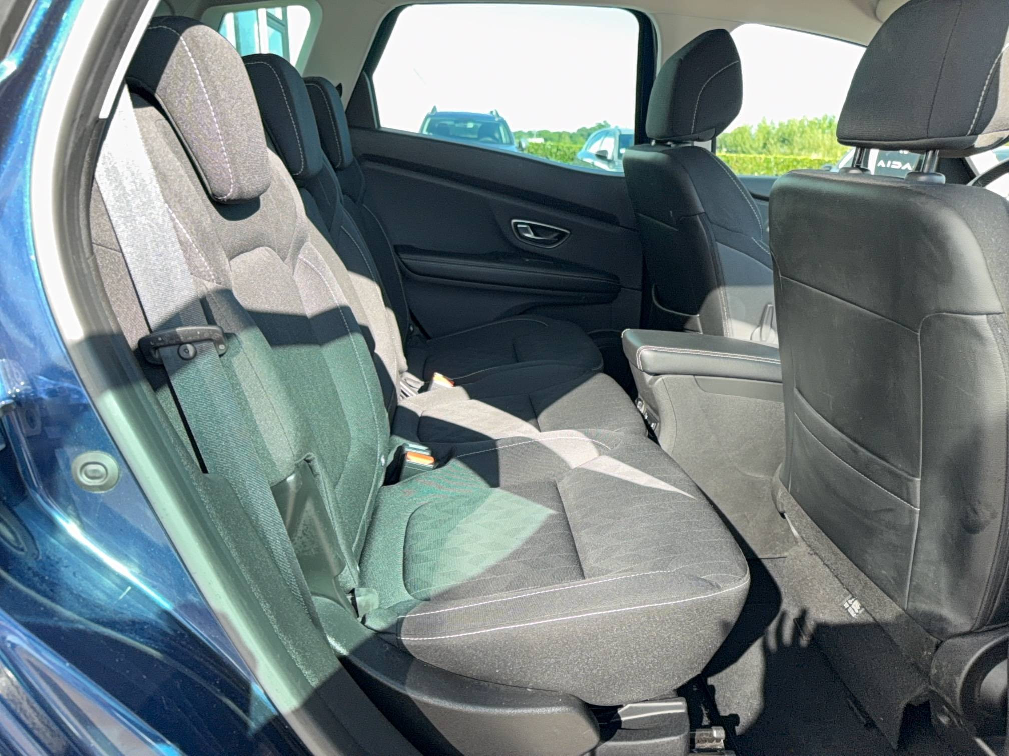 Vente en ligne Renault Scenic 4 Scenic Blue dCi 120 au prix de 14 490 €