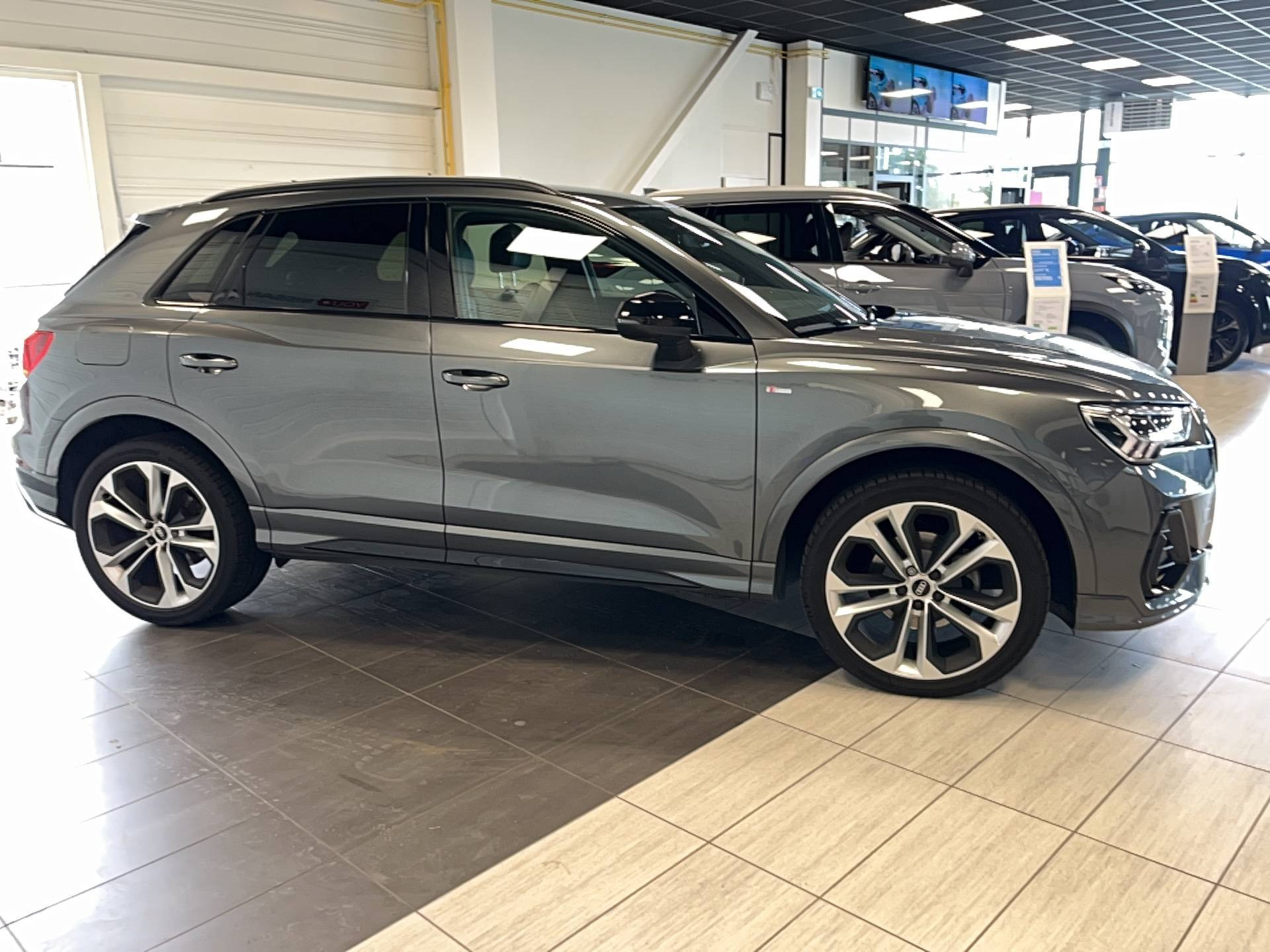 Vente en ligne Audi Q3  35 TDI 150 ch S tronic 7 au prix de 32 990 €