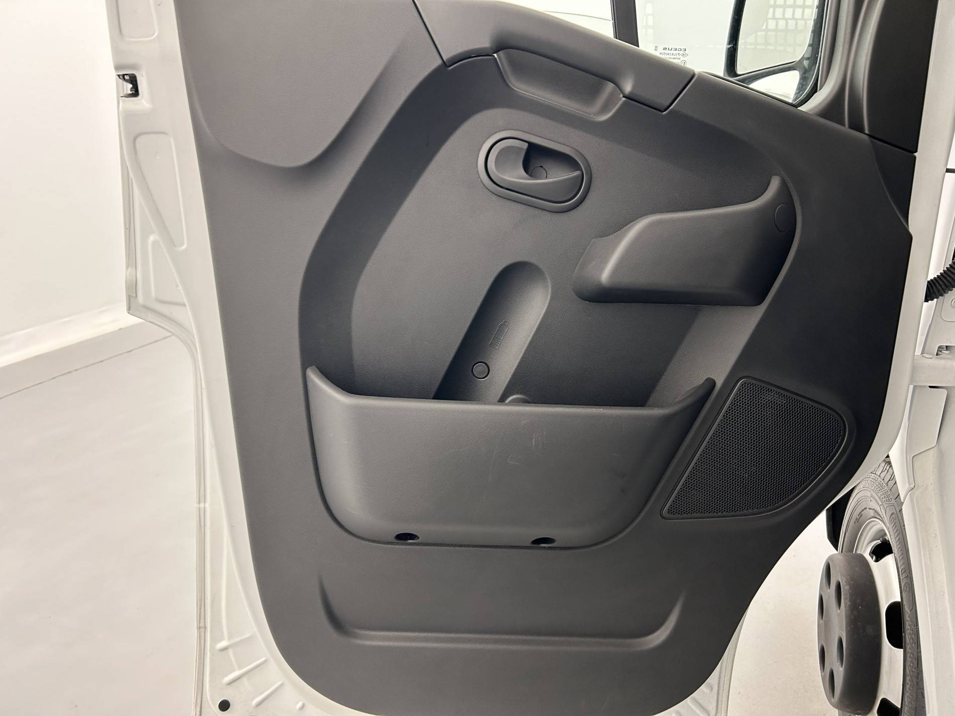 Vente en ligne Renault Master 3 Châssis Cabine MASTER CC PROP RJ3500 L2 PAFC BLUE DCI 130 EURO VI au prix de 32 500 €