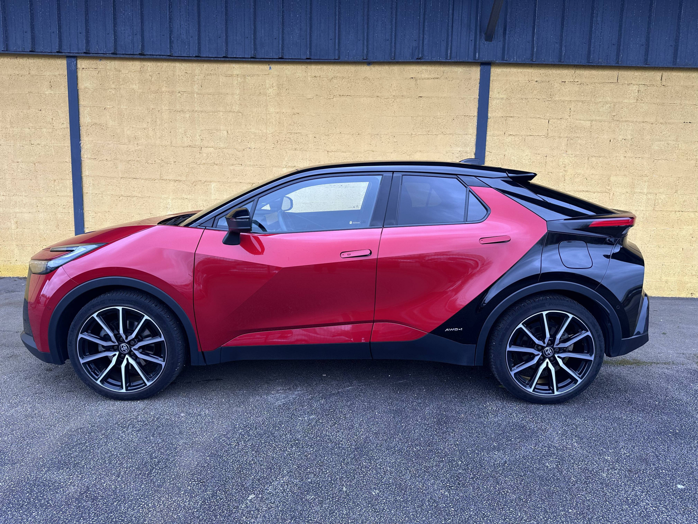 Toyota C-HR  Hybride 200 AWD-i occasion de 2024 en vente à Quimper