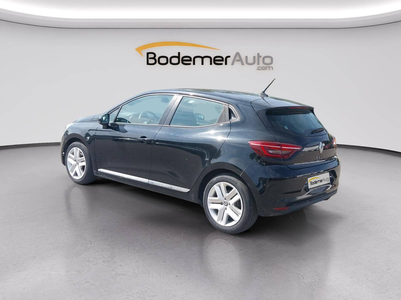 Vente en ligne Renault Clio 5 Clio E-Tech 140 - 21N au prix de 14 900 €