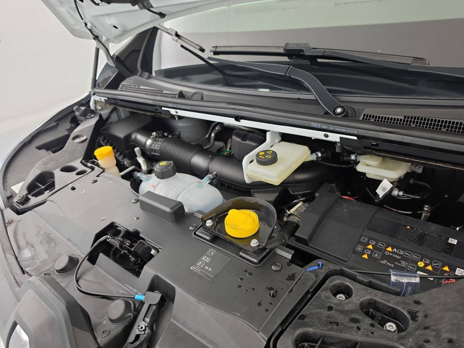 Vente en ligne Renault Trafic 3 Fourgon TRAFIC FG BLUE DCI 130 L1H1 3T GSR2 au prix de 22 990 €
