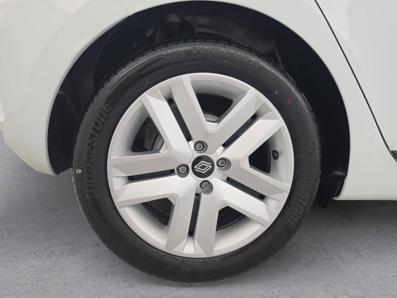 Vente en ligne Renault Clio 5 Clio E-Tech full hybrid 145 ch GSR2 au prix de 19 590 €
