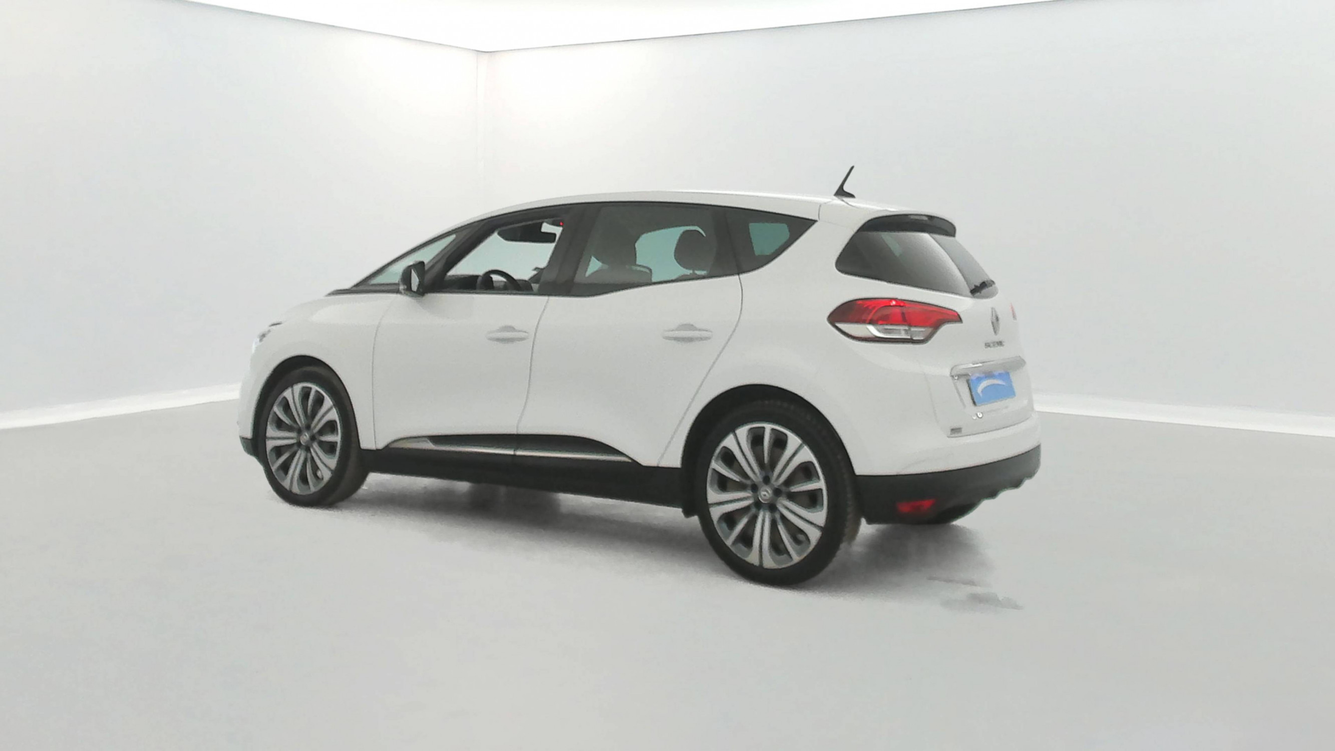 Vente en ligne Renault Scenic 4 Scenic Blue dCi 120 - 21 au prix de 14 990 €