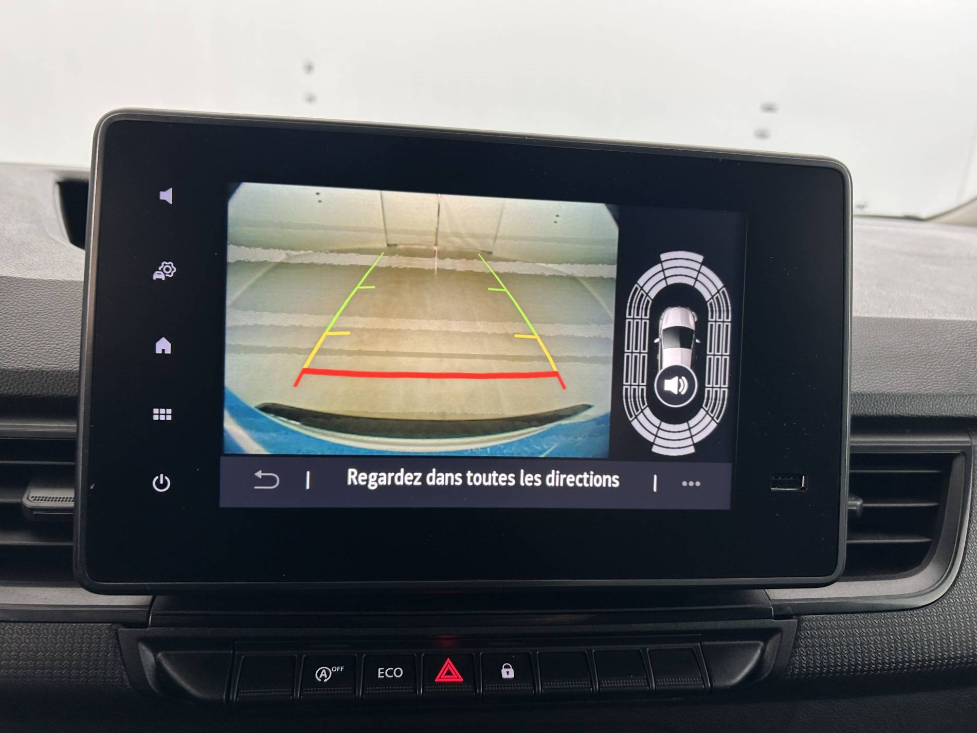 Vente en ligne Renault Kangoo Van  BLUE DCI 95 au prix de 16 990 €