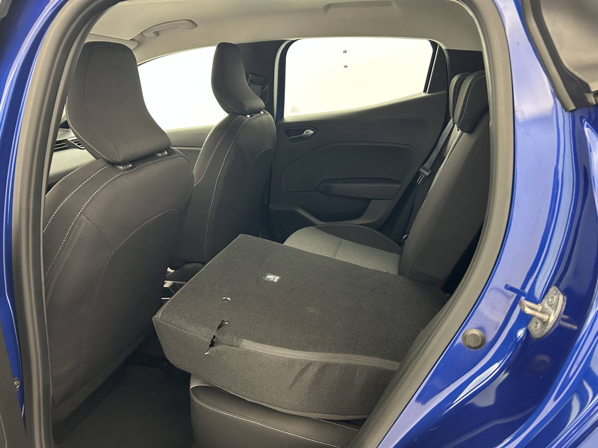 Vente en ligne Renault Clio 5 Clio TCe 90 au prix de 15 990 €