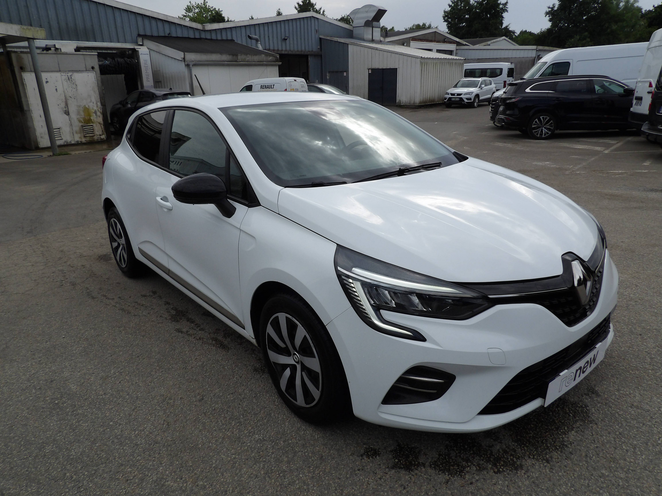 Vente en ligne Renault Clio 5 Clio TCe 90 au prix de 13 799 €