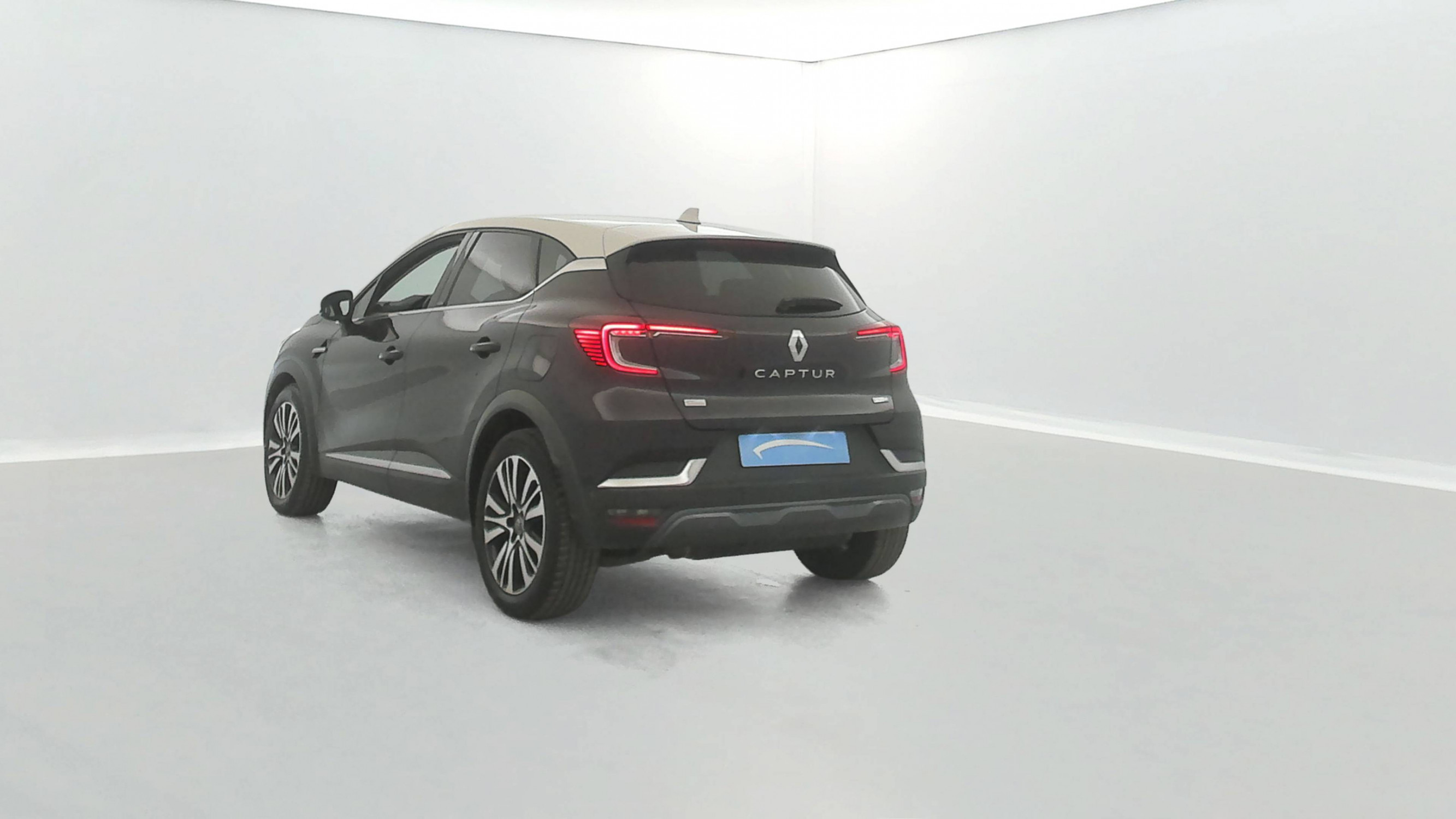 Vente en ligne Renault Captur  E-Tech Plug-in 160 au prix de 17 990 €