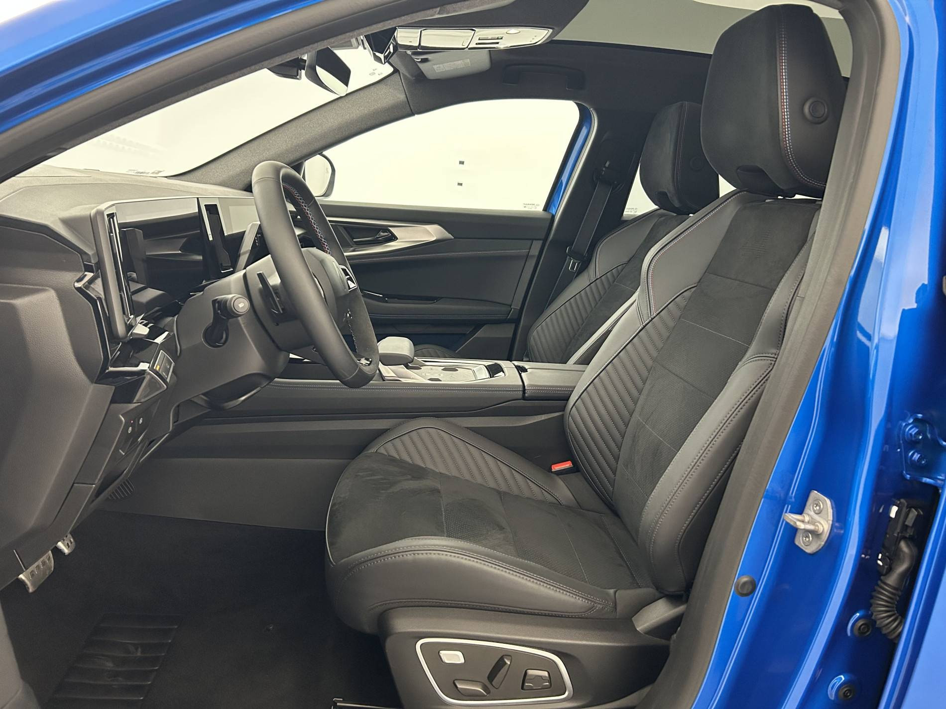 Vente en ligne Renault Rafale  E-Tech full hybrid 200 ch au prix de 40 490 €