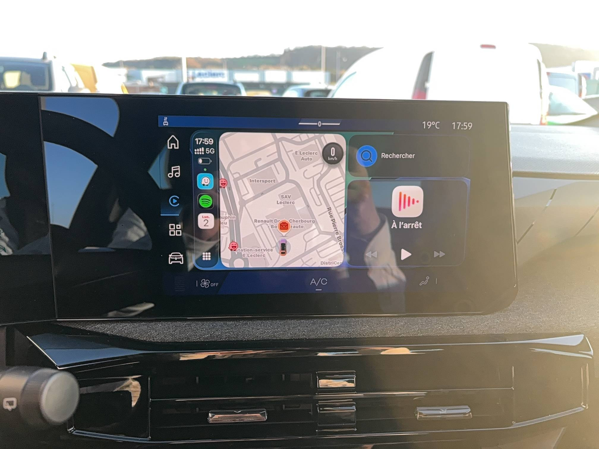 Vente en ligne Renault Clio 6 Clio TCe 115 ch au prix de 19 900 €