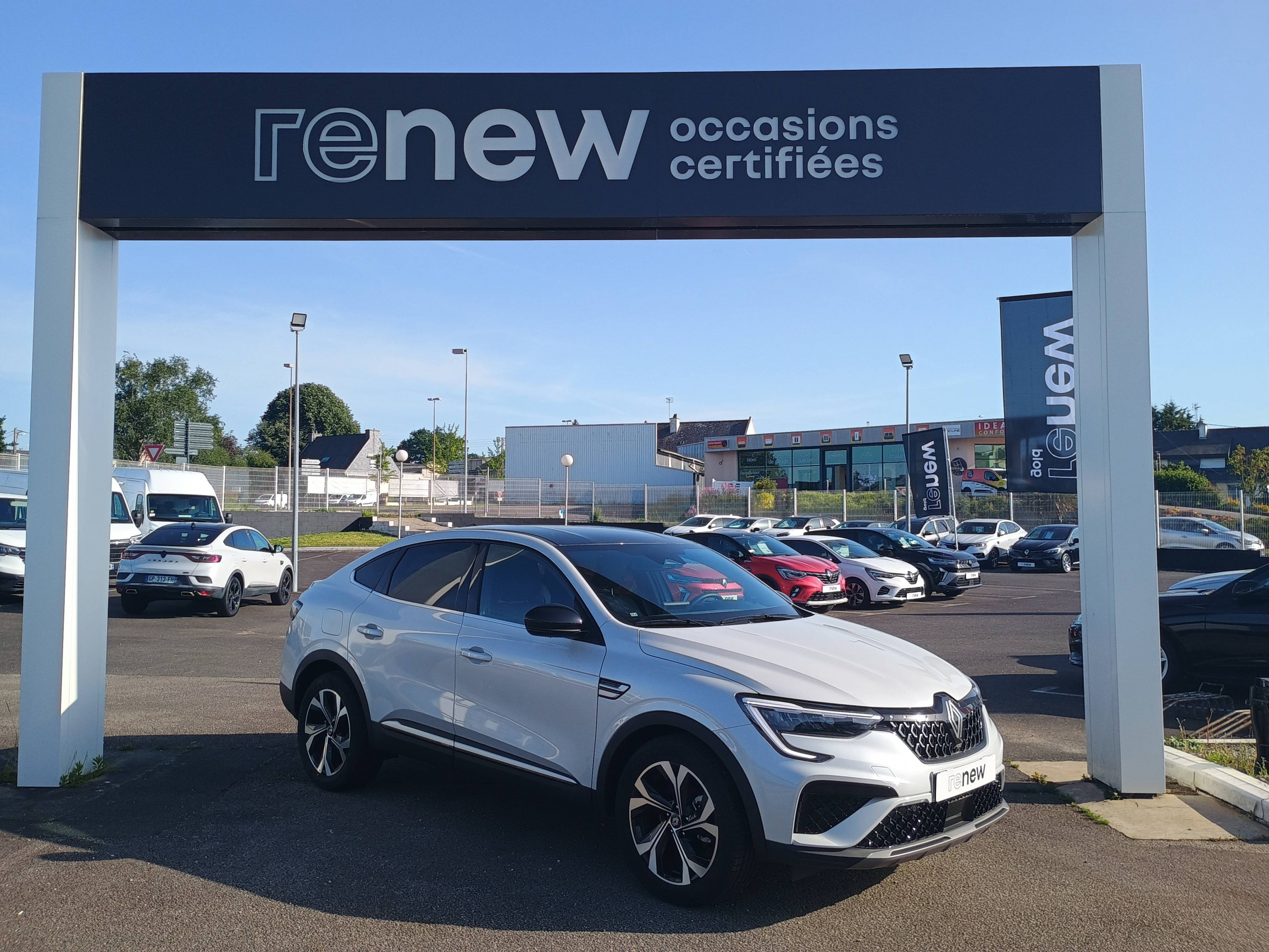 Vente en ligne Renault Arkana  E-Tech full hybrid 145 GSR2 au prix de 25 990 €