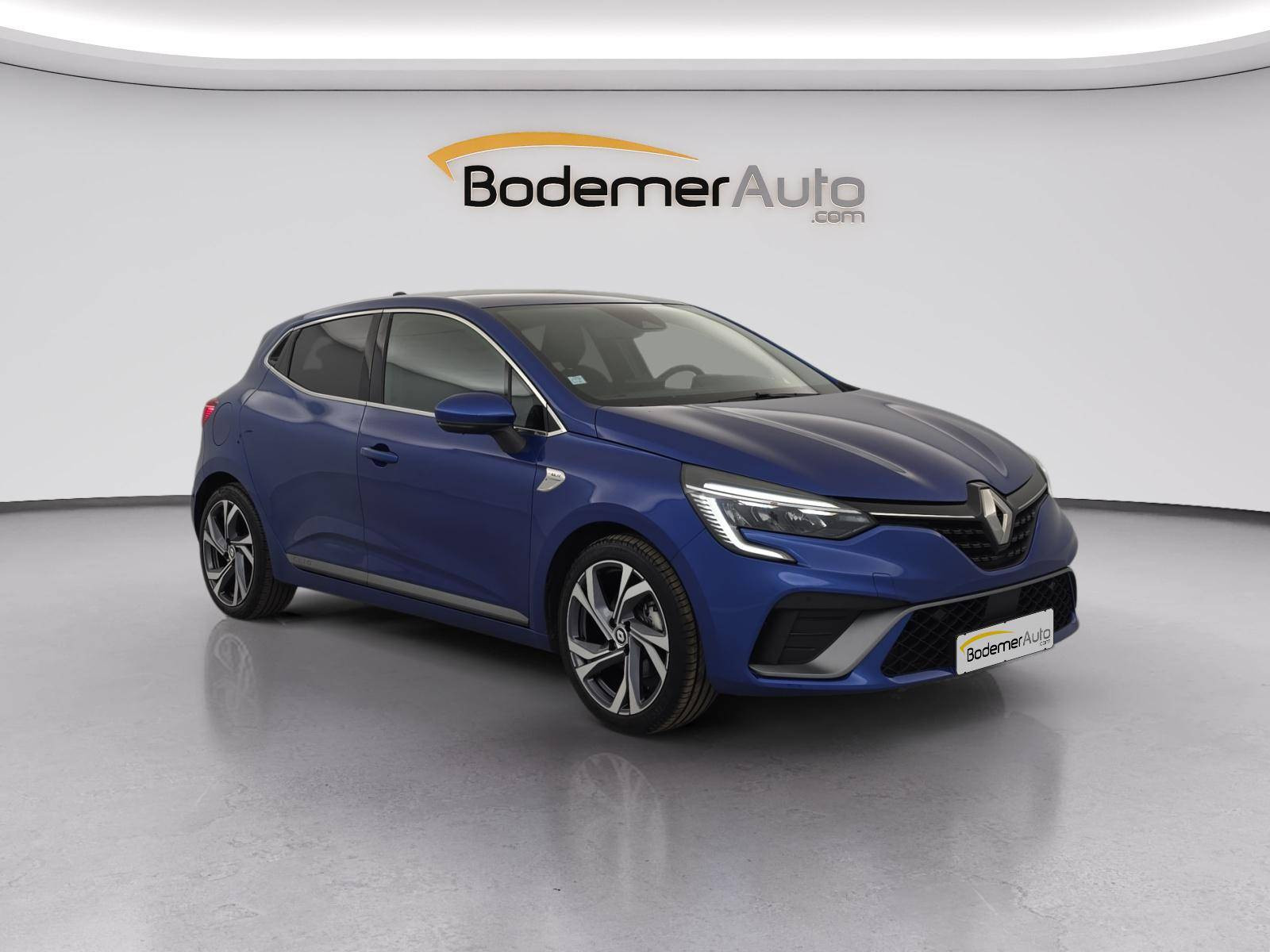Vente en ligne Renault Clio 5 Clio E-Tech 140 - 21N au prix de 17 390 €