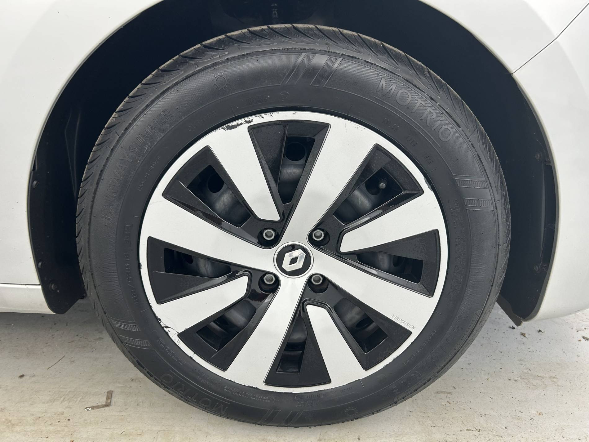 Vente en ligne Renault Clio 5 Clio TCe 90 au prix de 14 790 €
