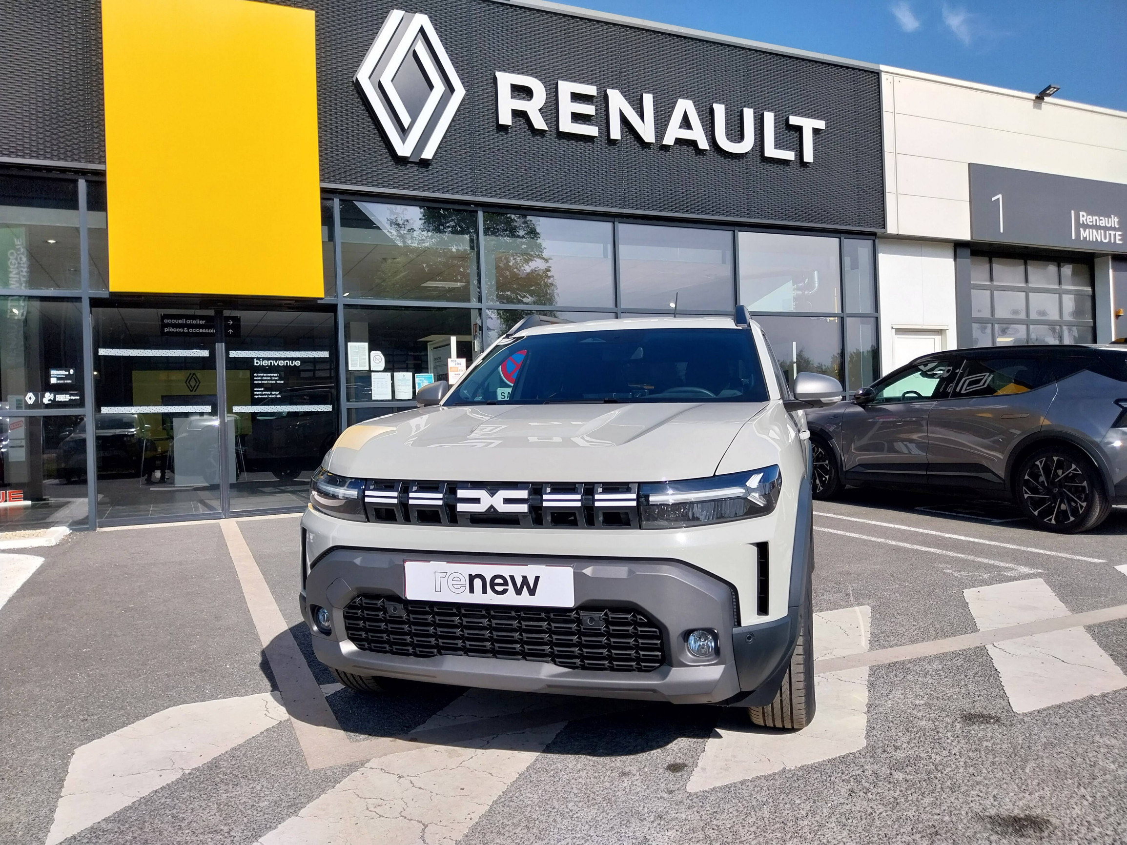 Vente en ligne Dacia Duster  Hybrid 140 au prix de 27 290 €