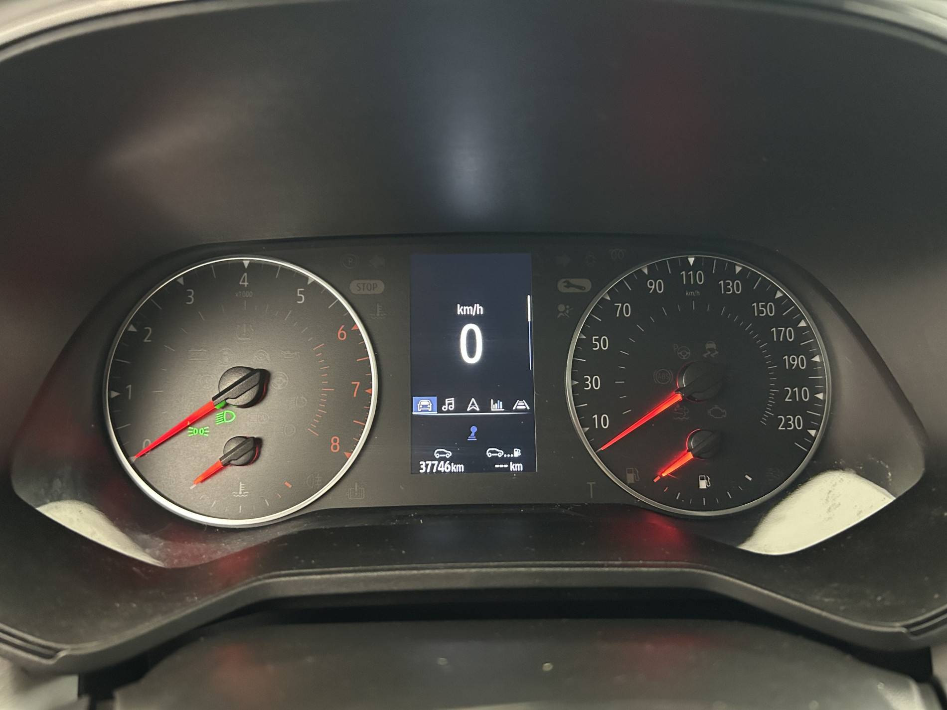 Vente en ligne Renault Clio 5 Clio TCe 90 au prix de 13 790 €
