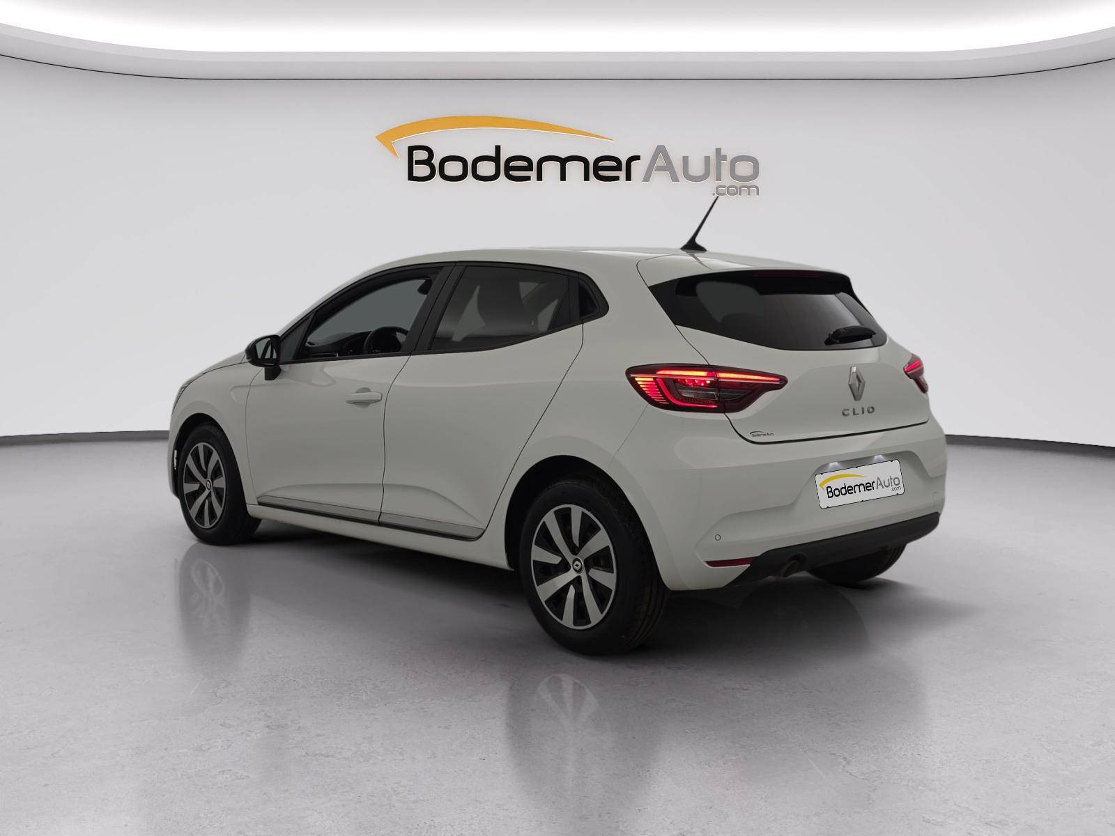 Vente en ligne Renault Clio 5 Clio TCe 90 au prix de 13 750 €