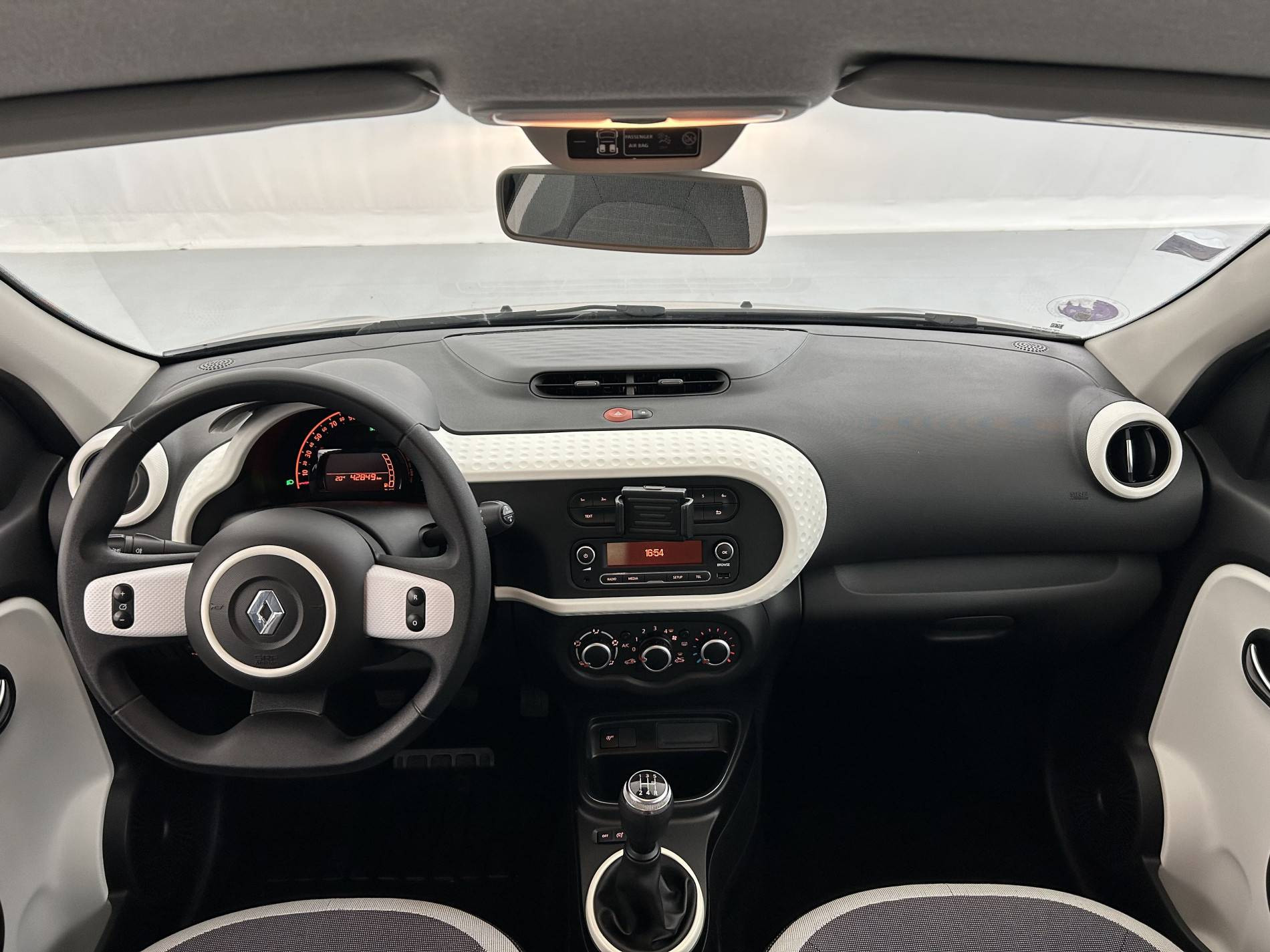 Vente en ligne Renault Twingo 3  SCe 75 - 20 au prix de 10 790 €