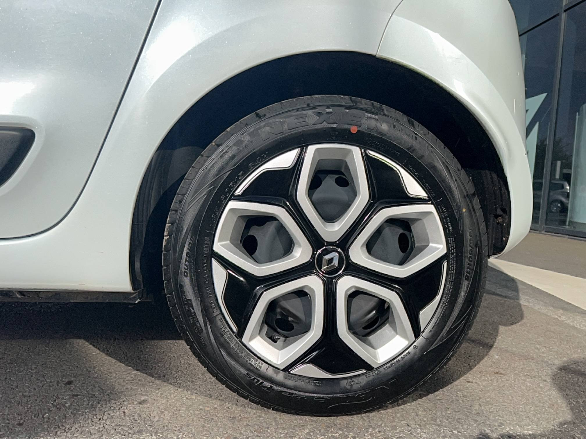 Vente en ligne Renault Twingo 3  SCe 65 au prix de 10 490 €